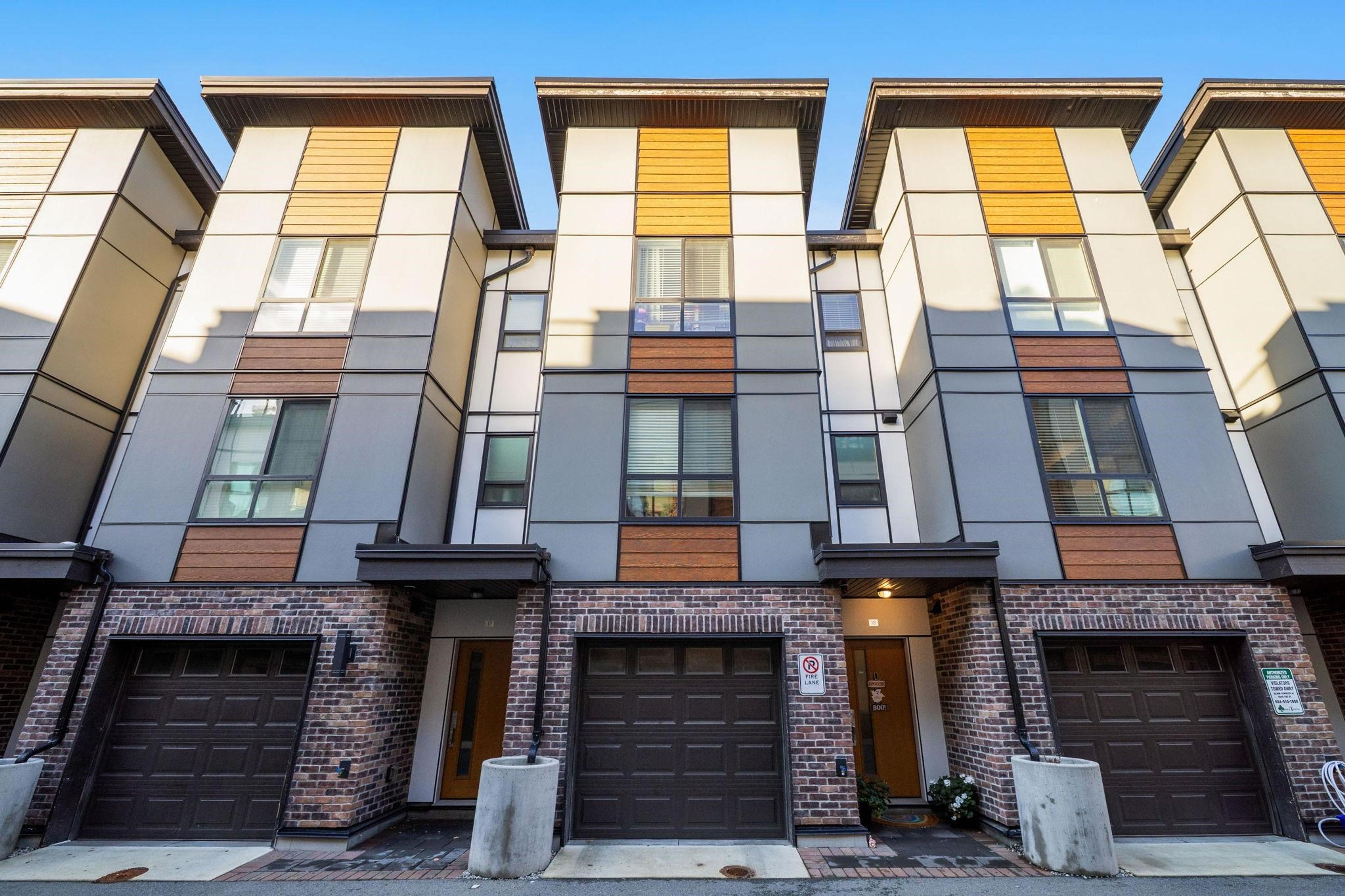 19789 55 Avenue, Langley - Exteriors - Full Complex View - Photo 3