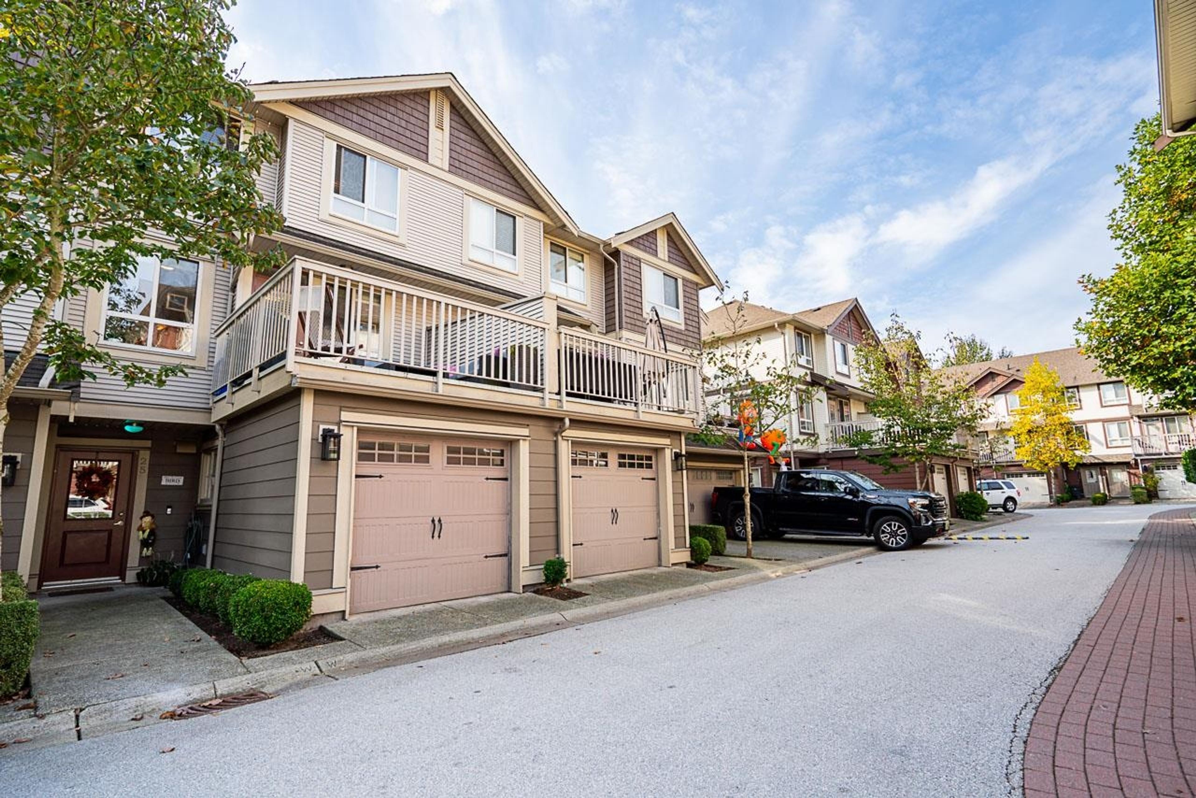 19560 68 Avenue, Surrey - Exteriors - Photo 4