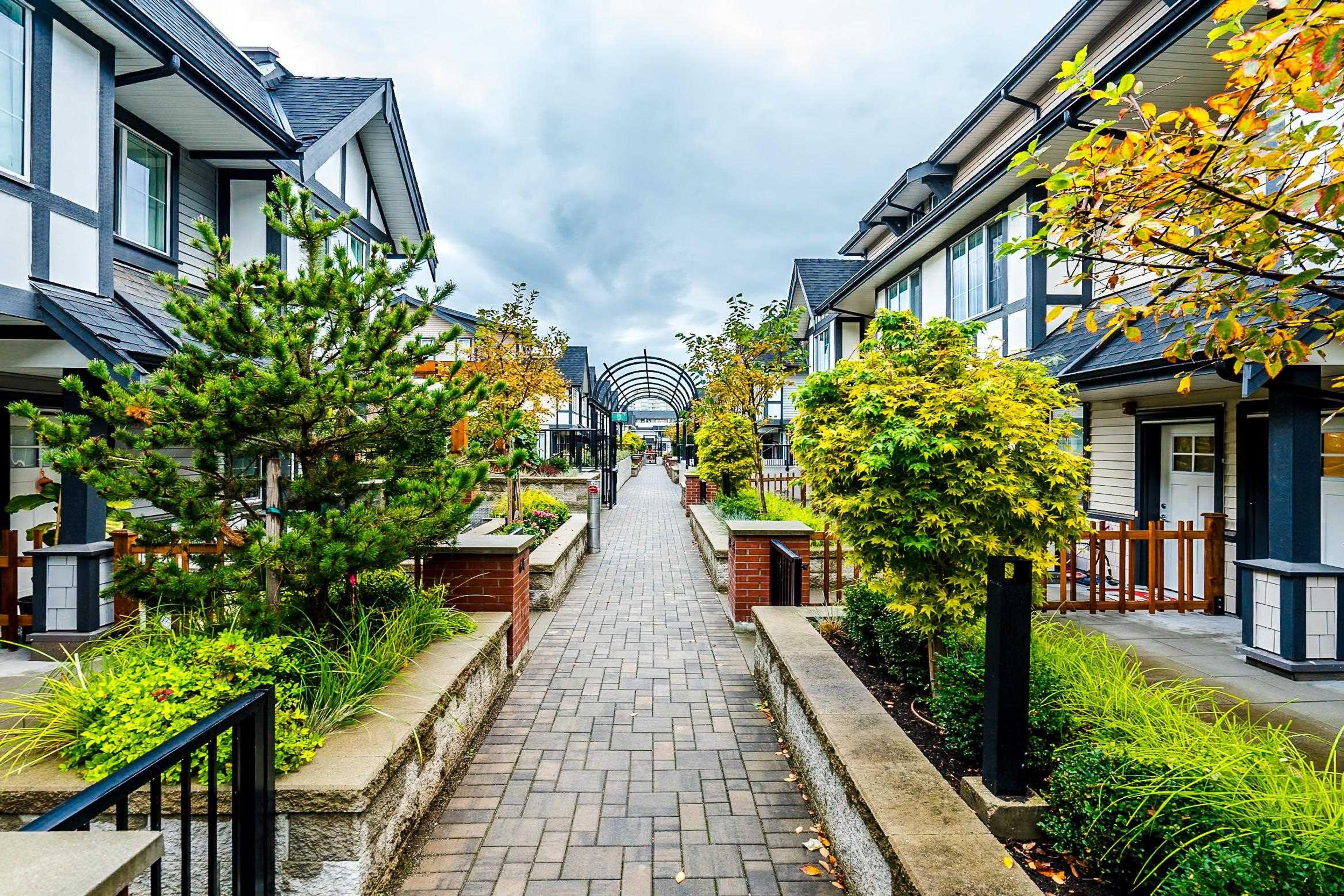 8888 Spires Road, Richmond - Exteriors - Full Complex View - Photo 2