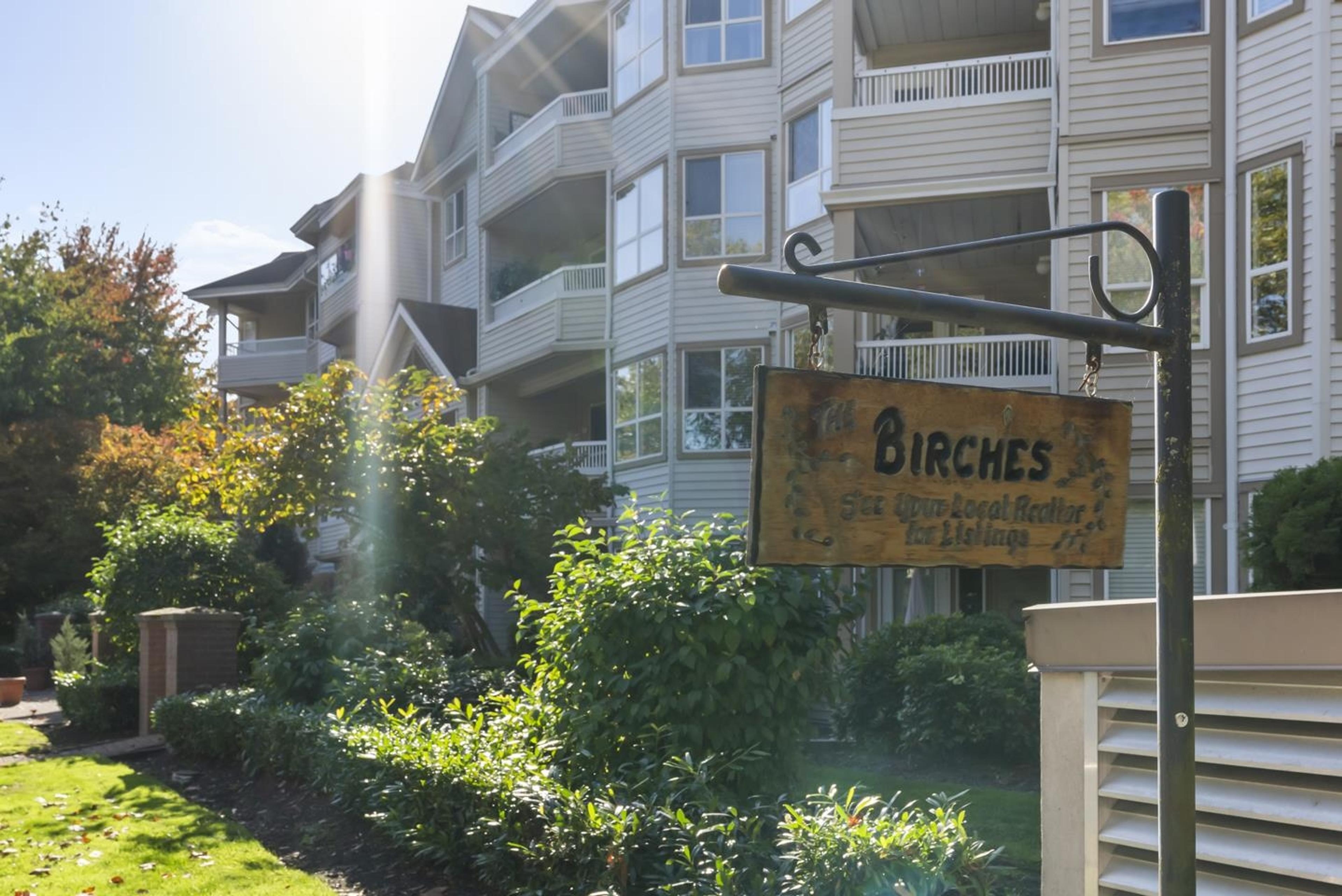 8139 121a Street, Surrey - Exteriors - Photo 5