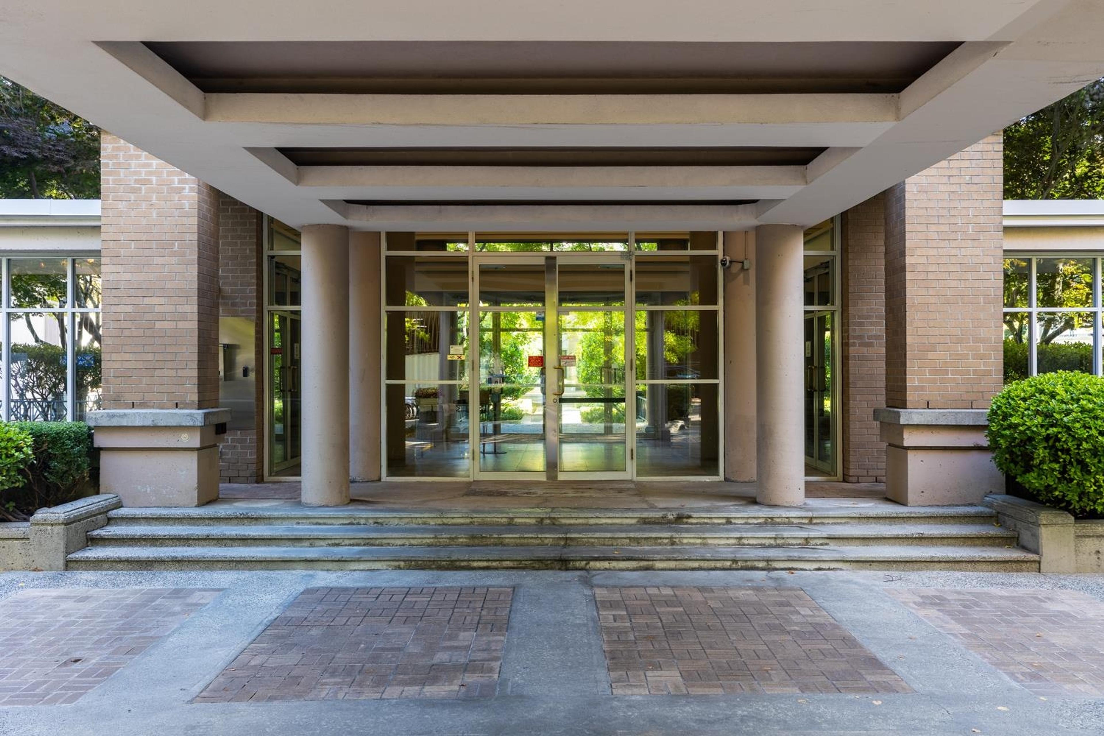 2668 Ash Street, Vancouver - Exteriors - Photo 2