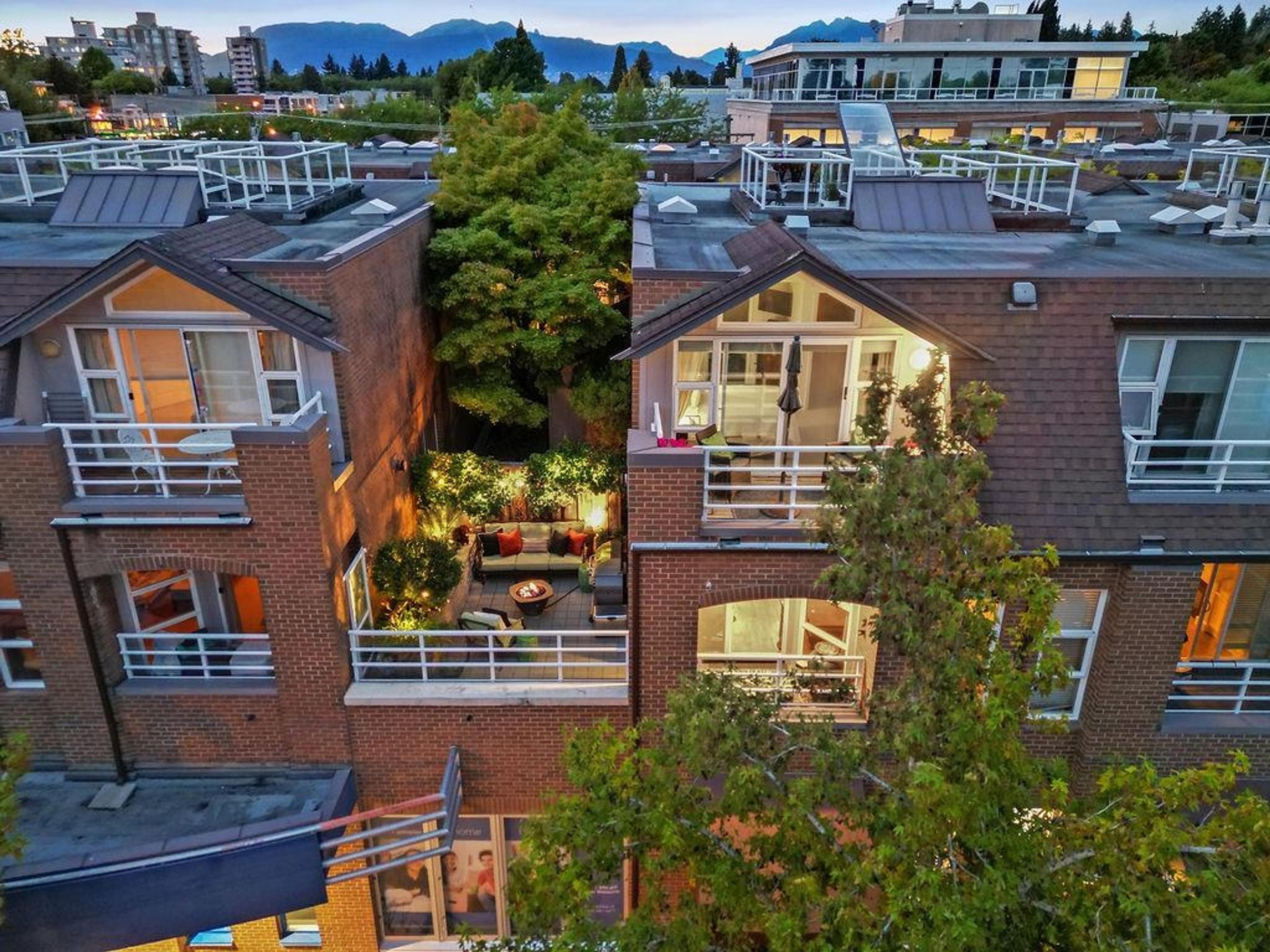 5790 E Boulevard, Vancouver - Exteriors - Full Complex View, Drone/Aerial View - Photo 1