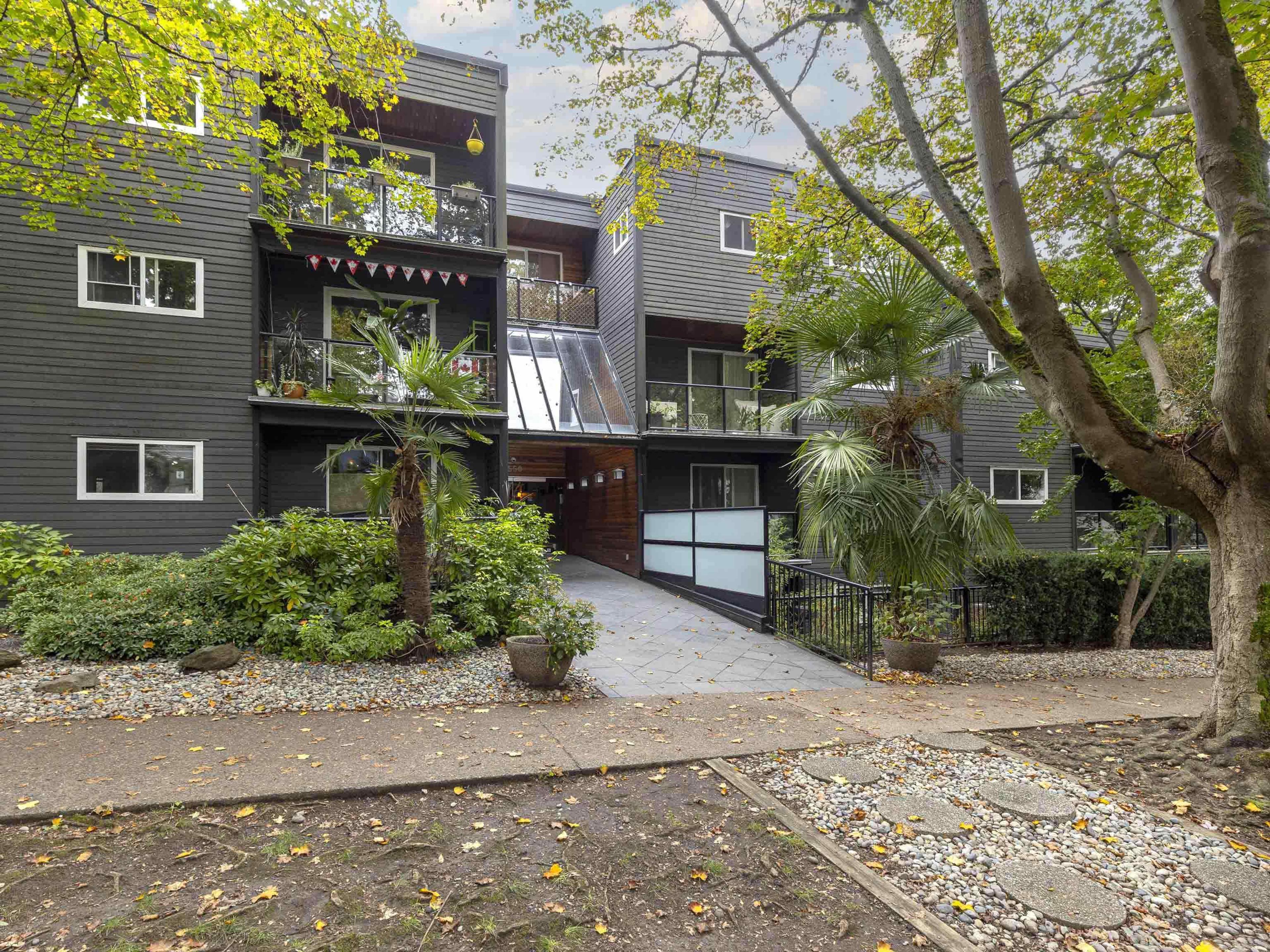 1550 Barclay Street, Vancouver - Exteriors - Photo 1