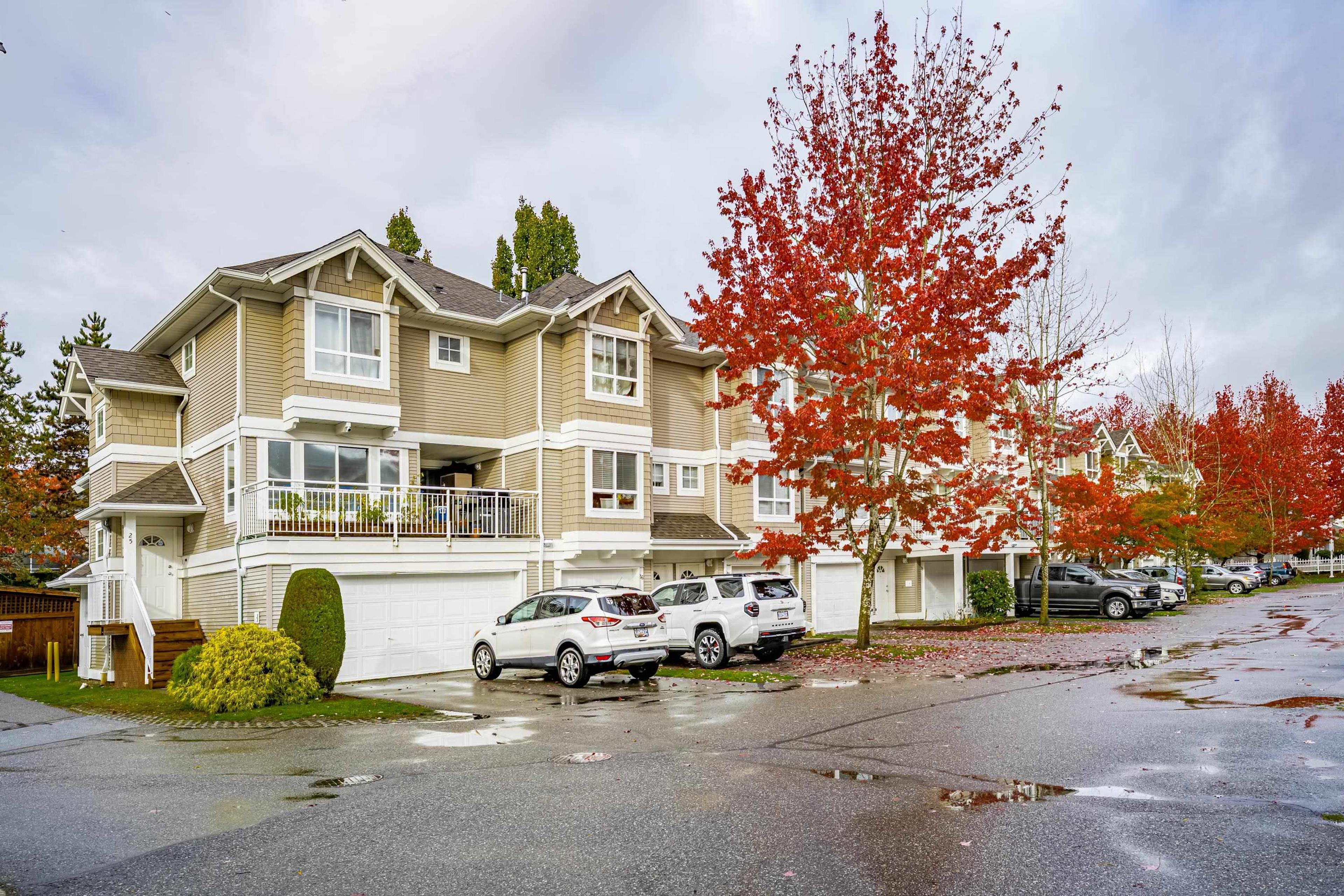 #32 20890 57 AVENUE - Image 2