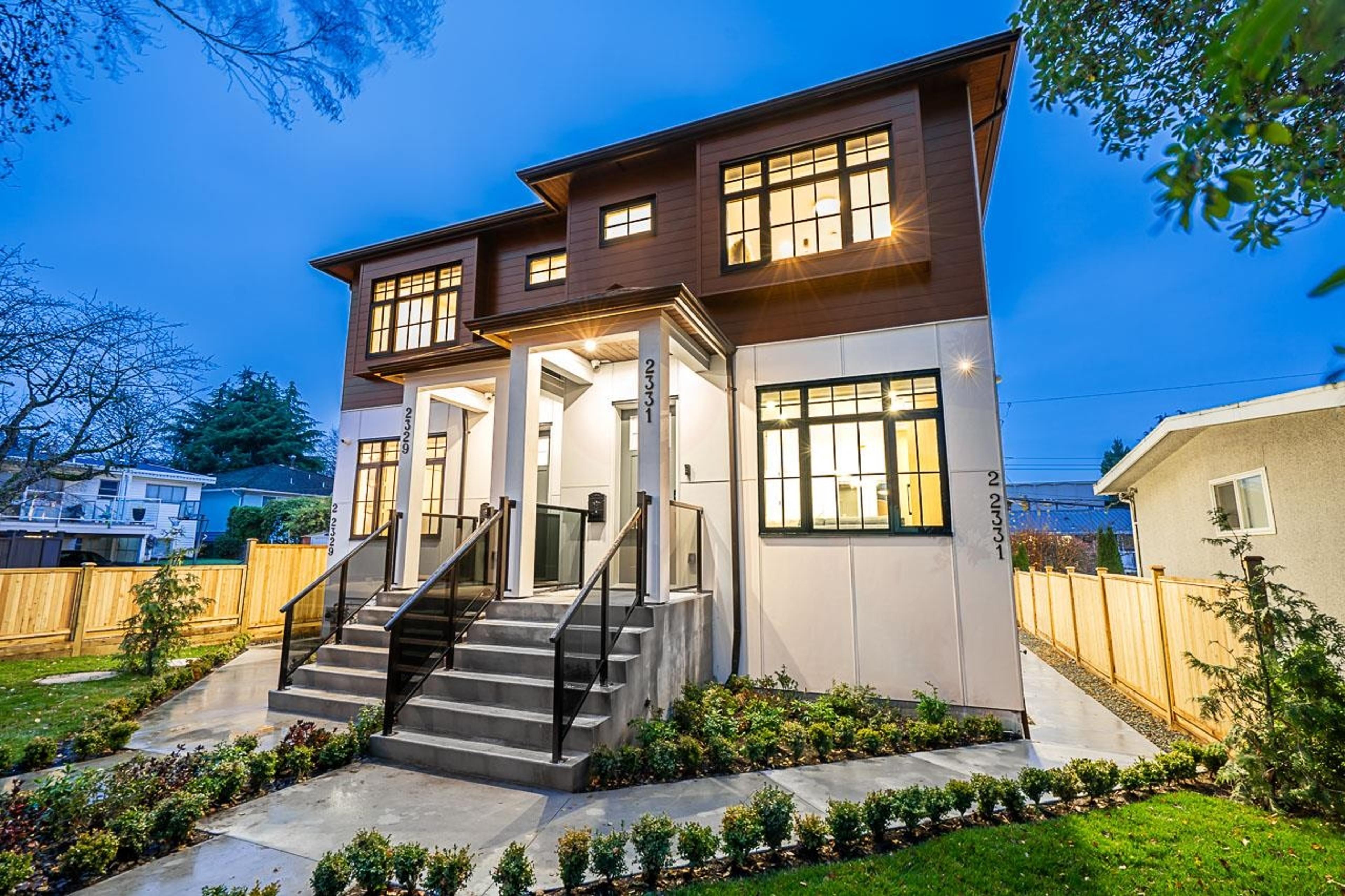 2331 E 49th Avenue, Vancouver - Exteriors - Photo 5