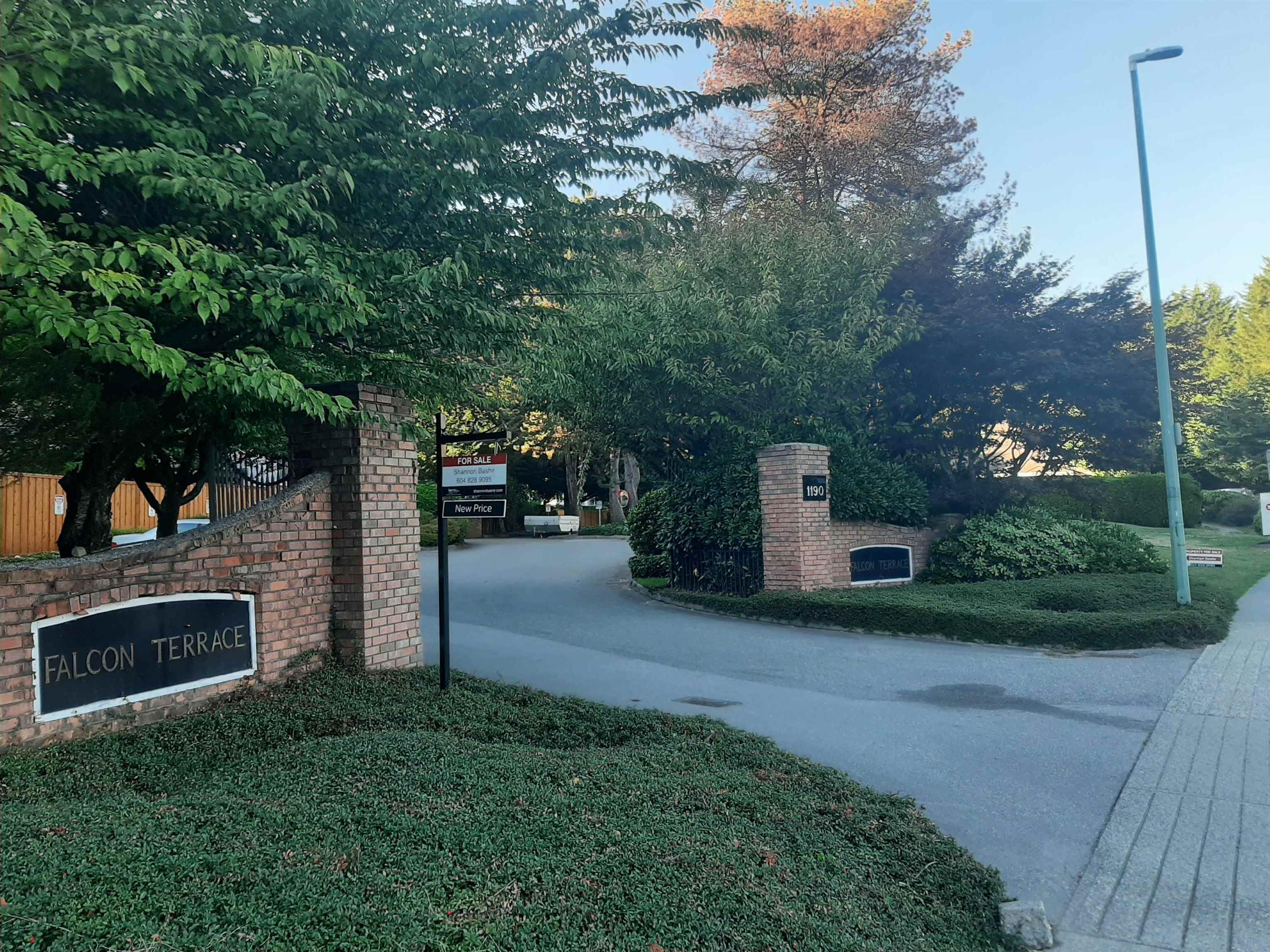 1190 Falcon Drive, Coquitlam - Exteriors - Photo 5