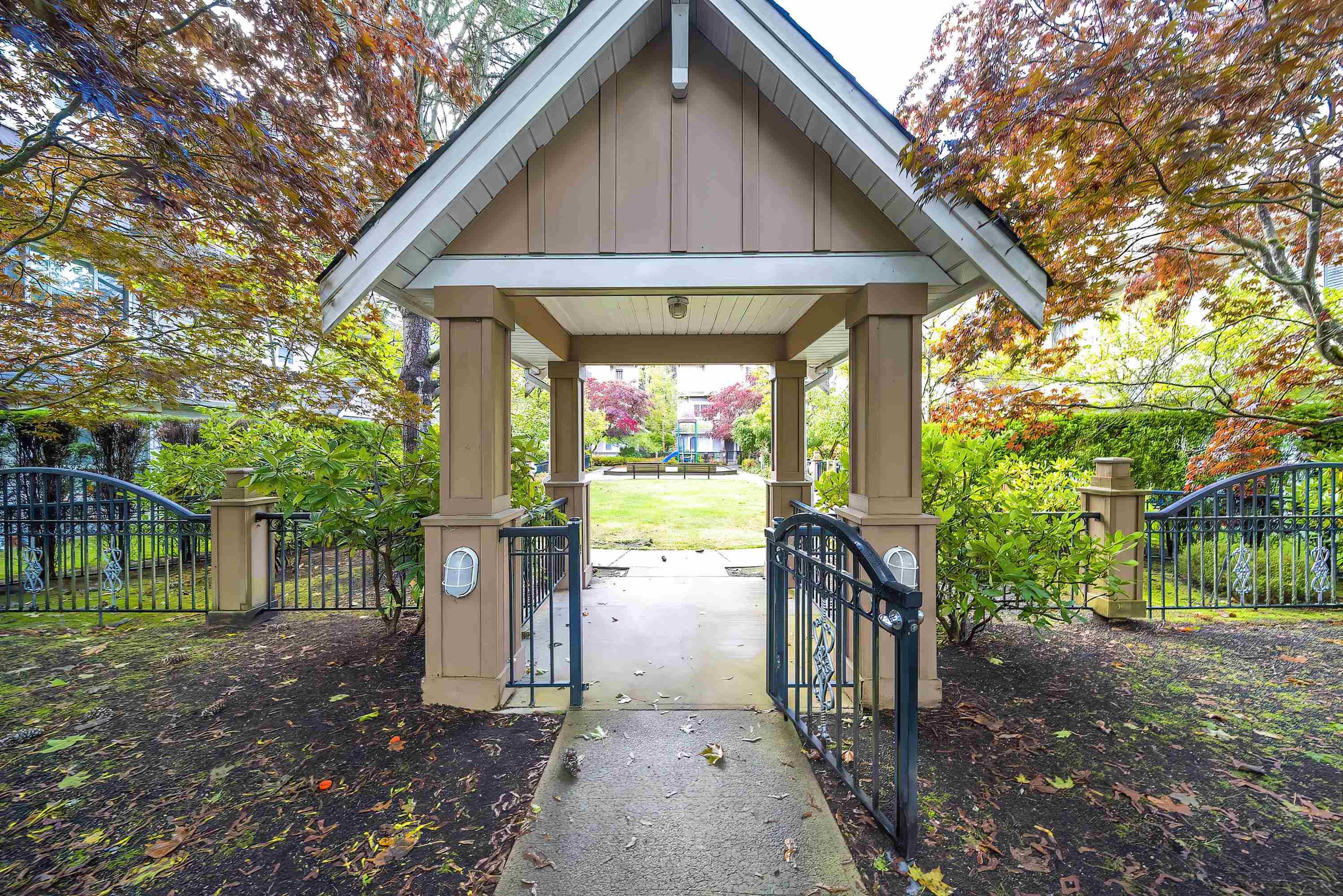 9288 Keefer Avenue, Richmond - Exteriors - Photo 5