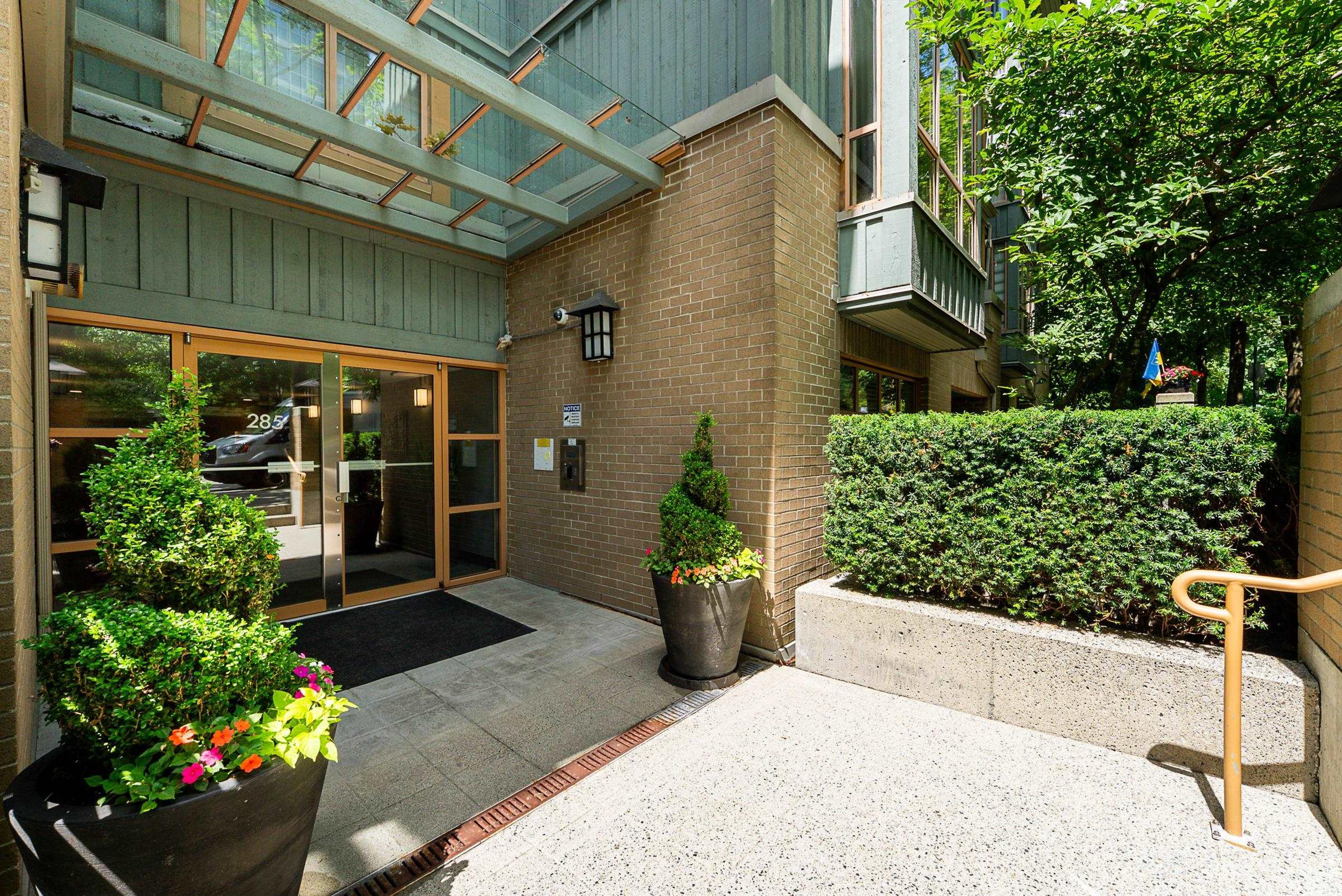 285 Newport Drive, Port Moody - Exteriors - Photo 3