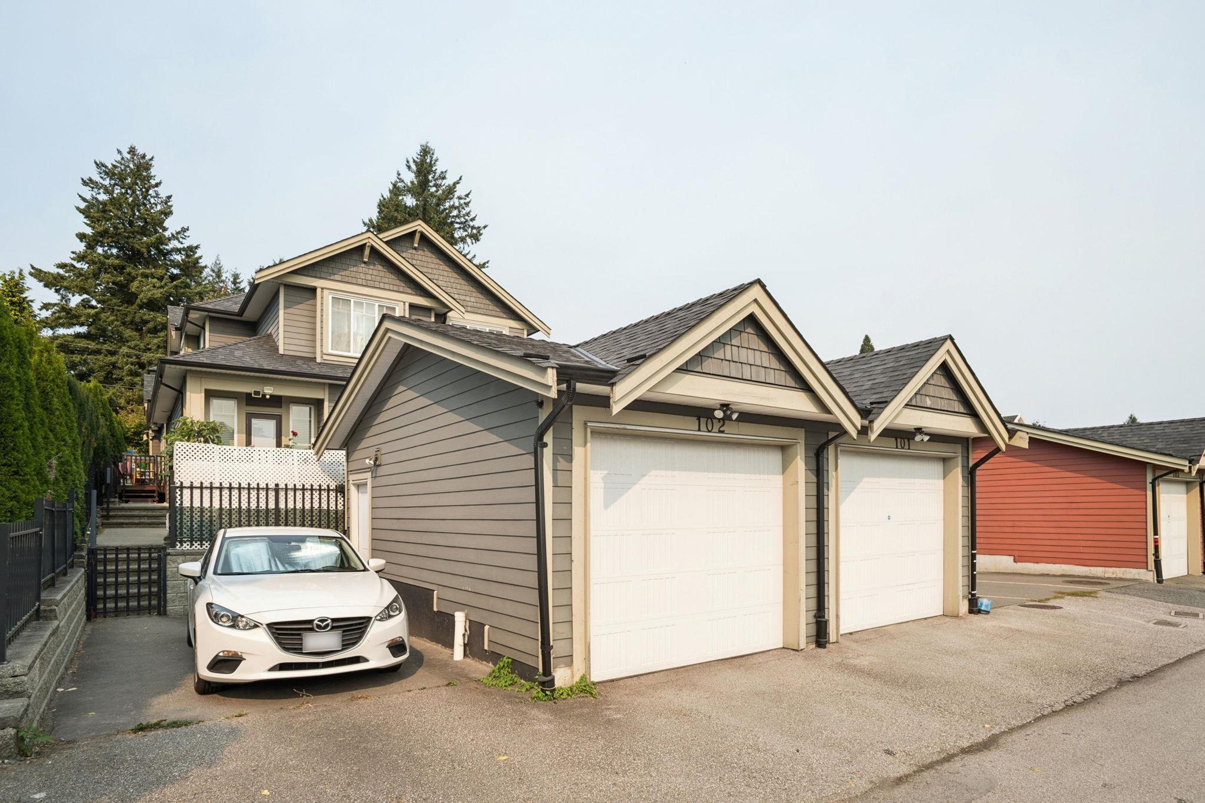 910 Delestre Avenue, Coquitlam - Exteriors - Photo 3