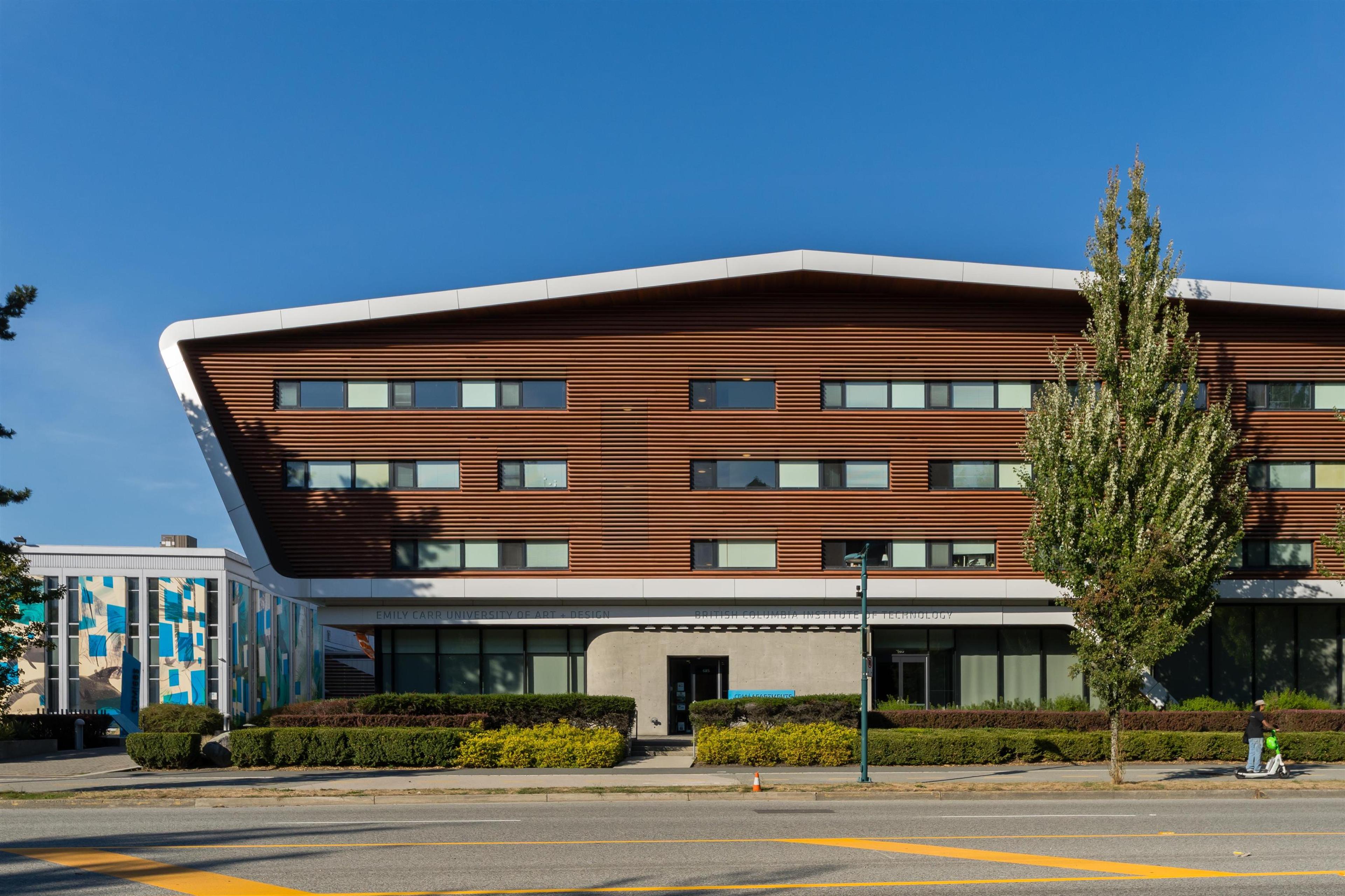 756 Great Northern Way, Vancouver - Exteriors - Photo 2