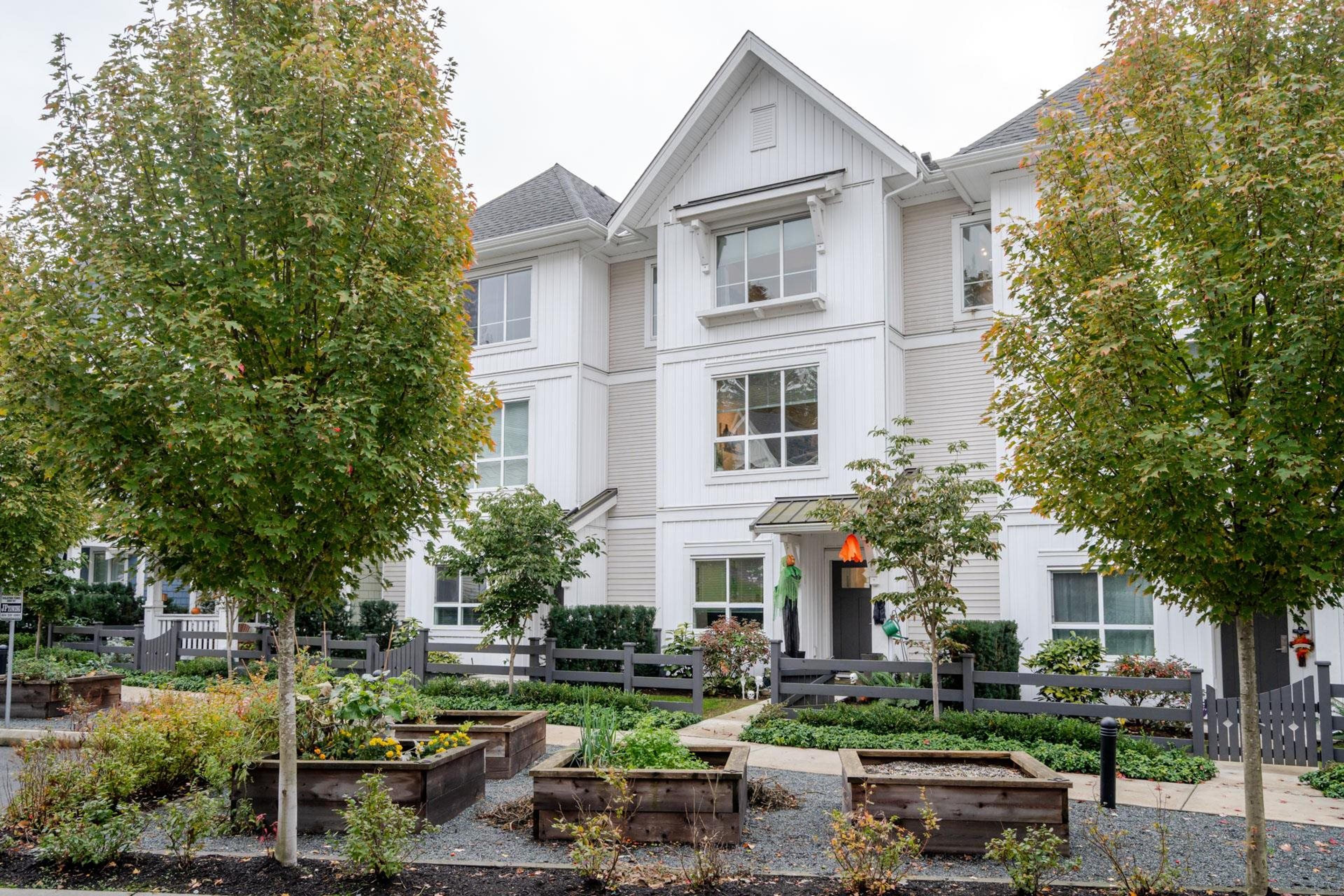 8335 Nelson Street, Mission - Exteriors - Photo 5