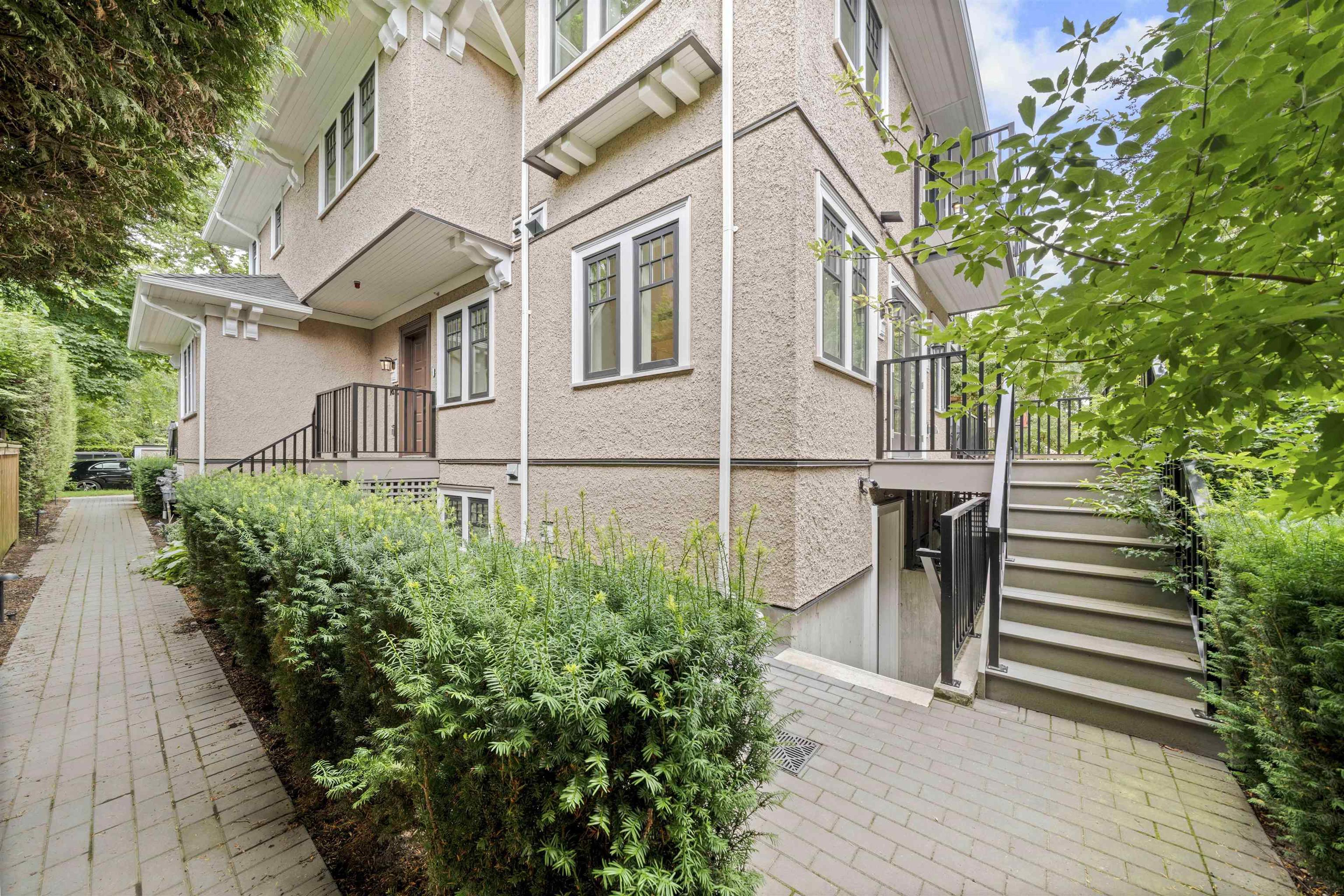 1458 W 45th Avenue, Vancouver - Exteriors - Photo 1