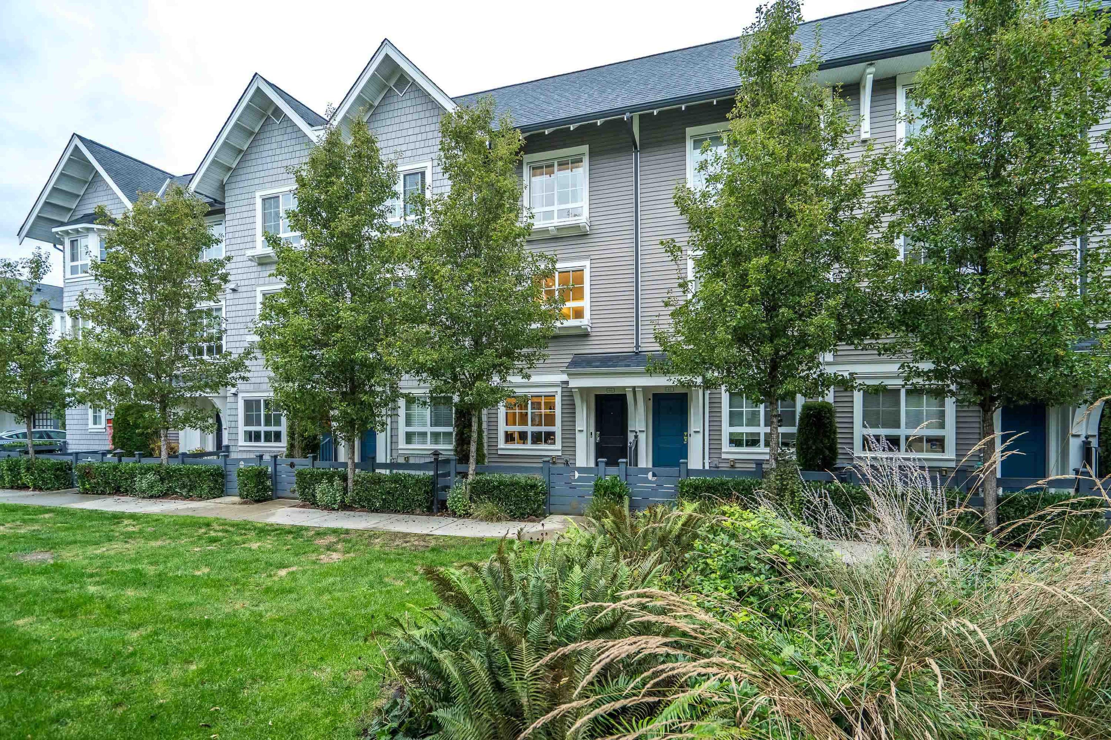 8476 207a Street, Langley - Exteriors - Photo 3