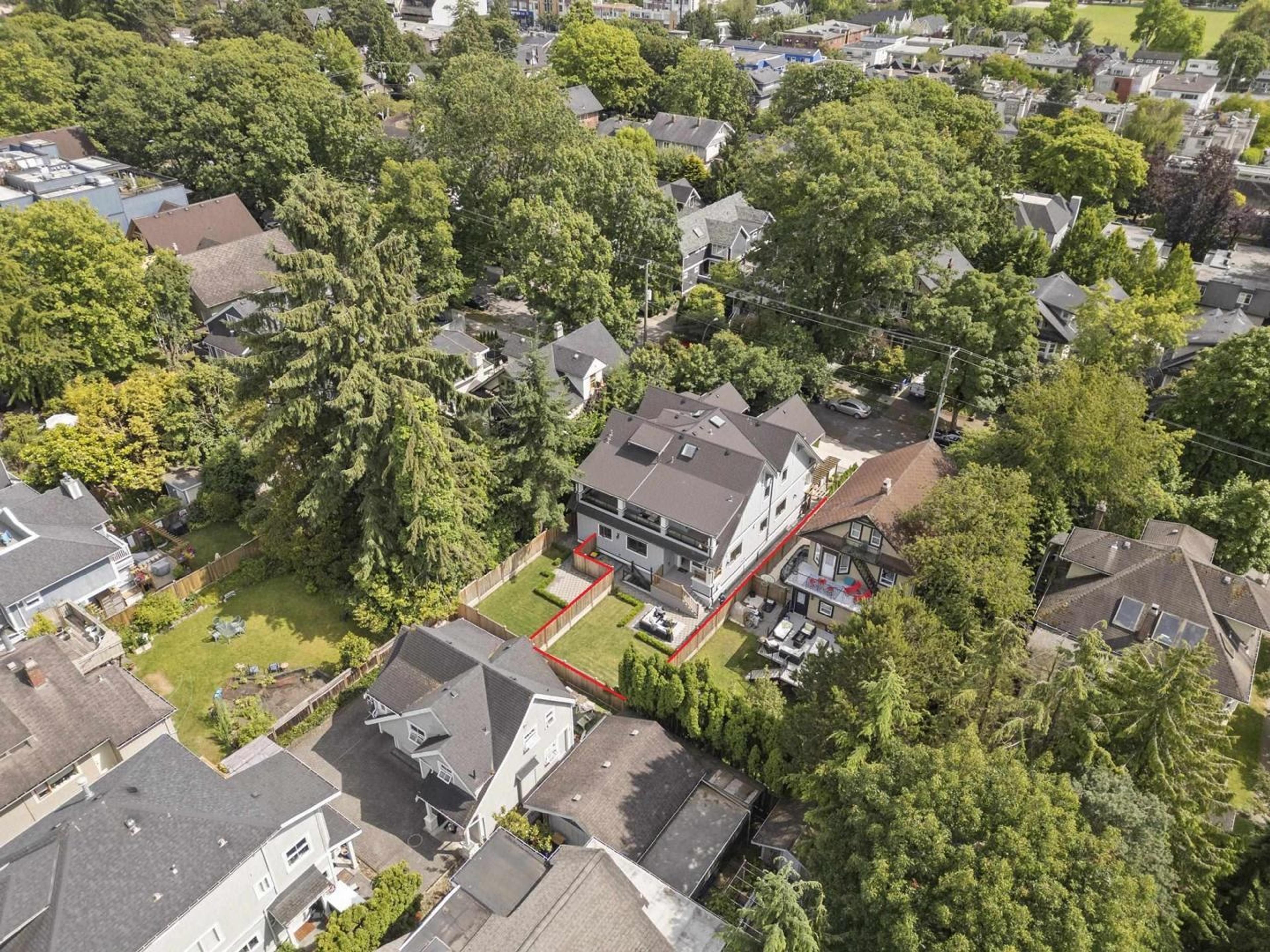2377 W 7th Avenue, Vancouver - Exteriors - Drone/Aerial View, Marked/Pin - Photo 5