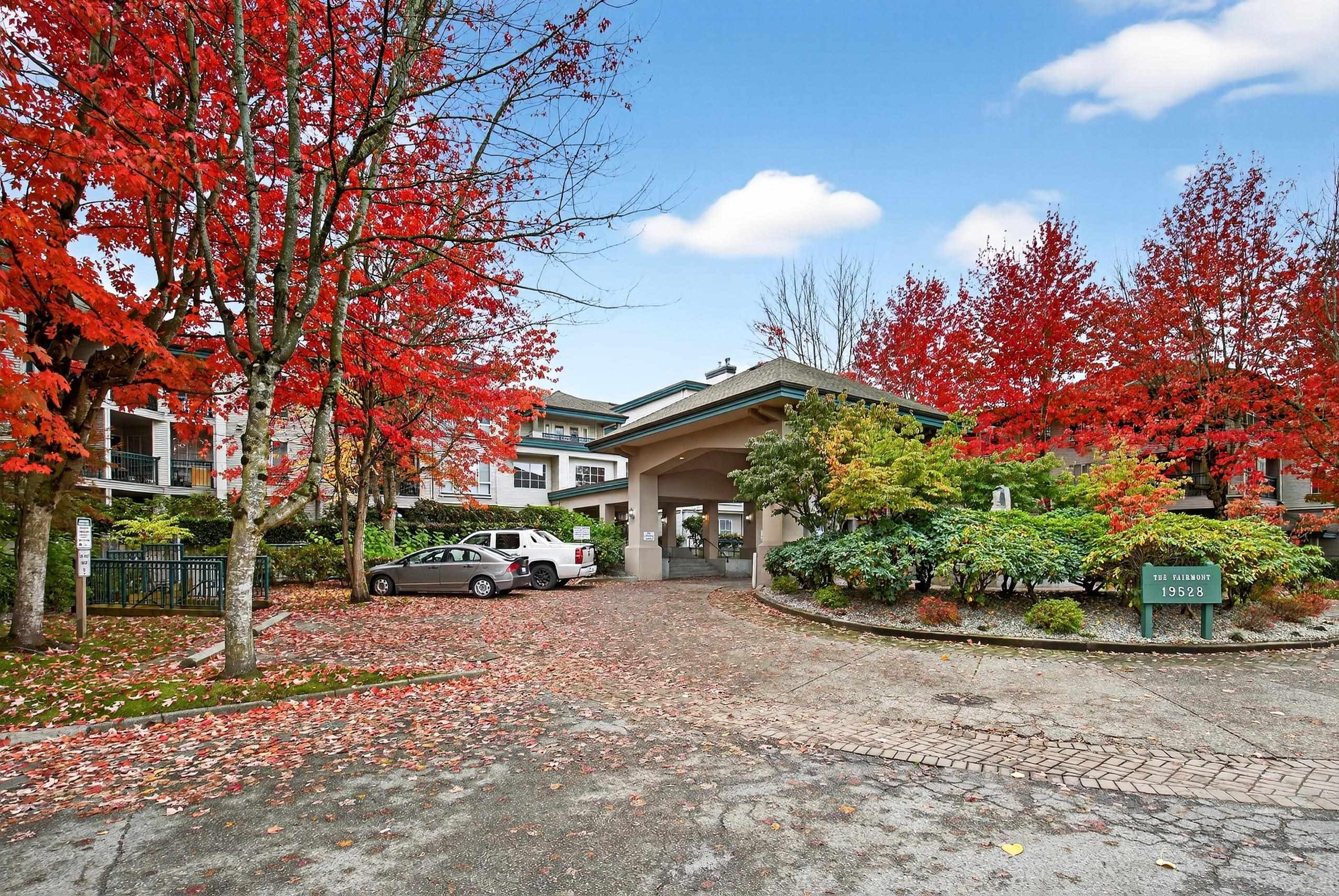 19528 Fraser Highway, Surrey - Exteriors - Full Complex View - Photo 5