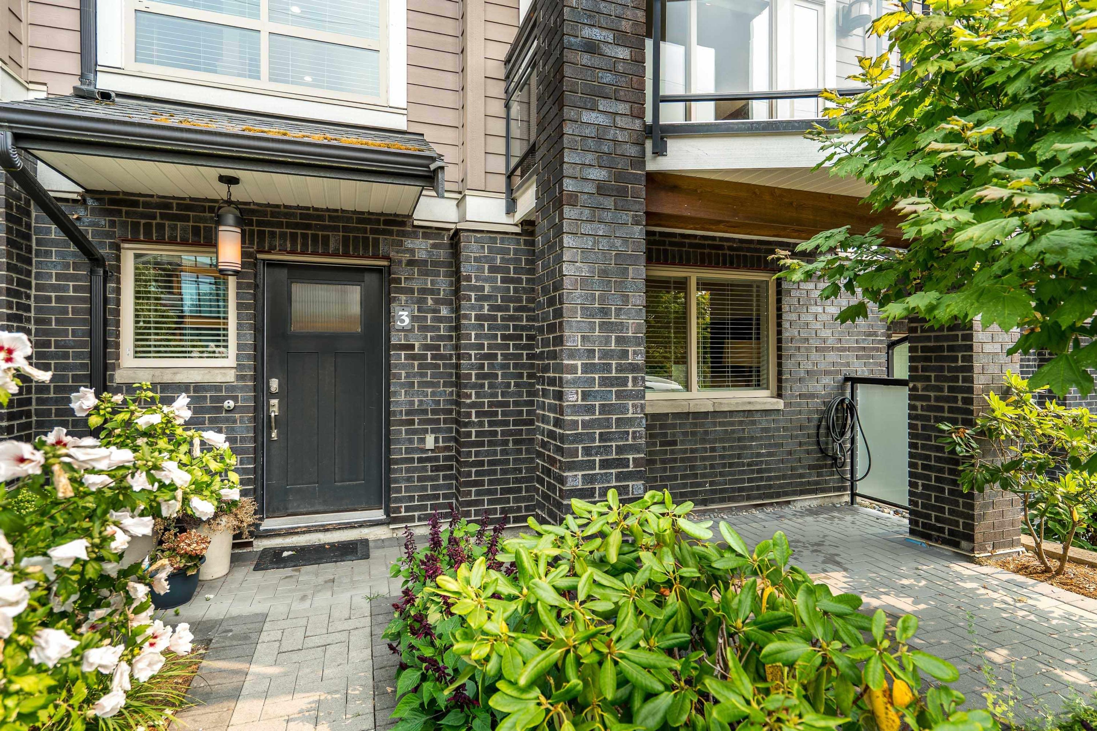 1424 Everall Street, White Rock - Exteriors - Photo 2