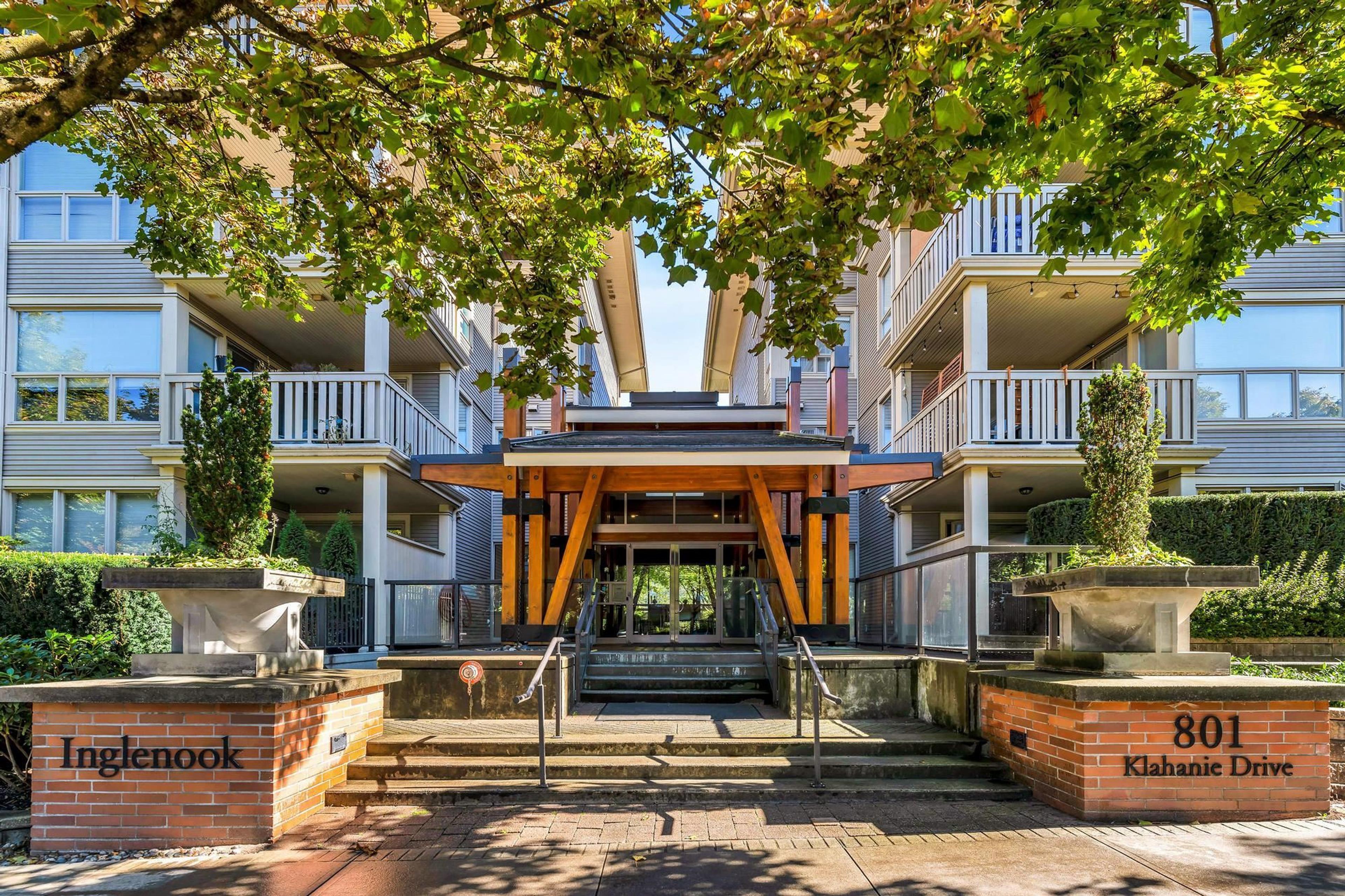 801 Klahanie Drive, Port Moody - Exteriors - Photo 4