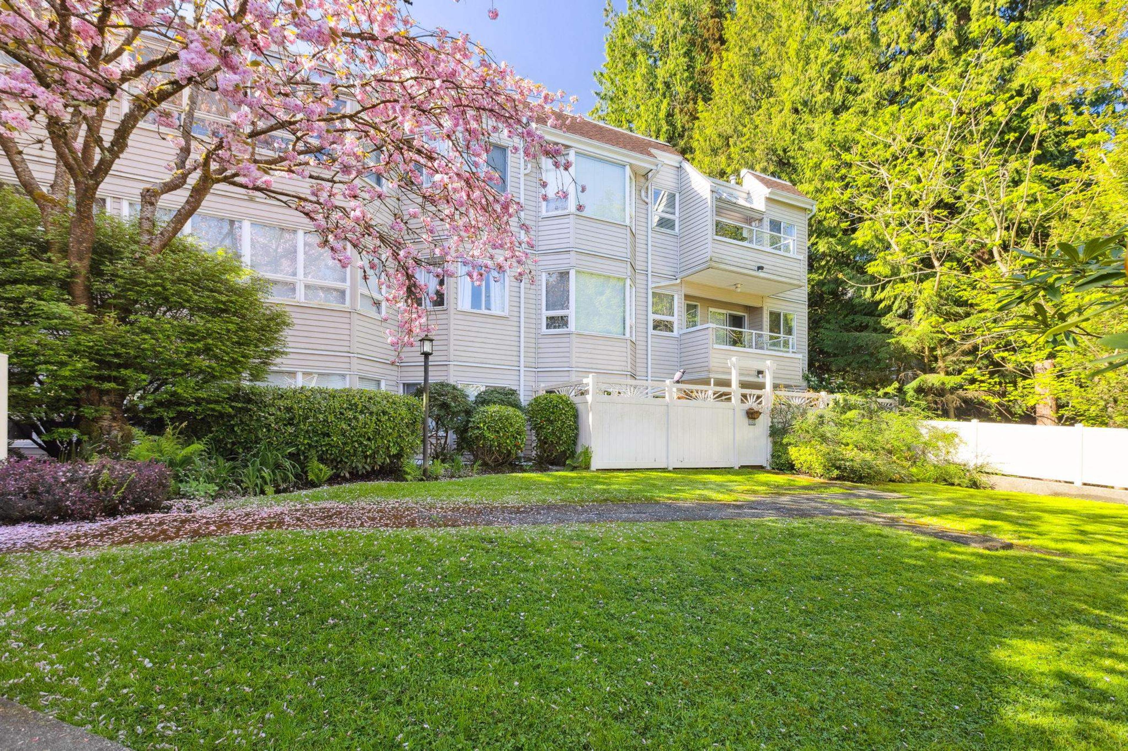 1155 Ross Road, North Vancouver - Exteriors - Photo 2