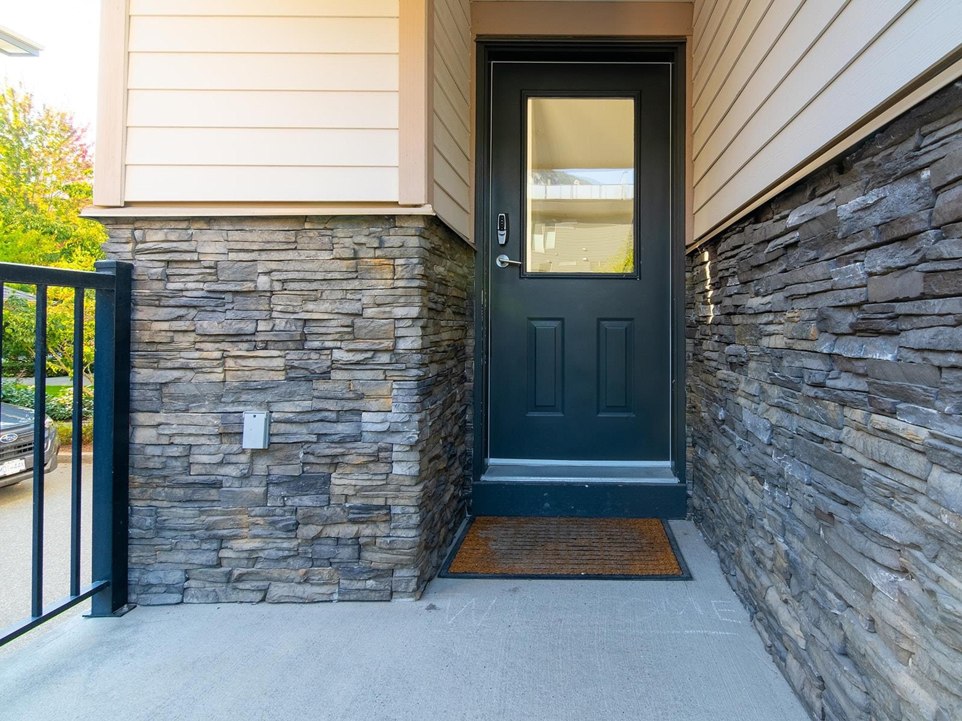 1261 Main Street, Squamish - Exteriors - Photo 1