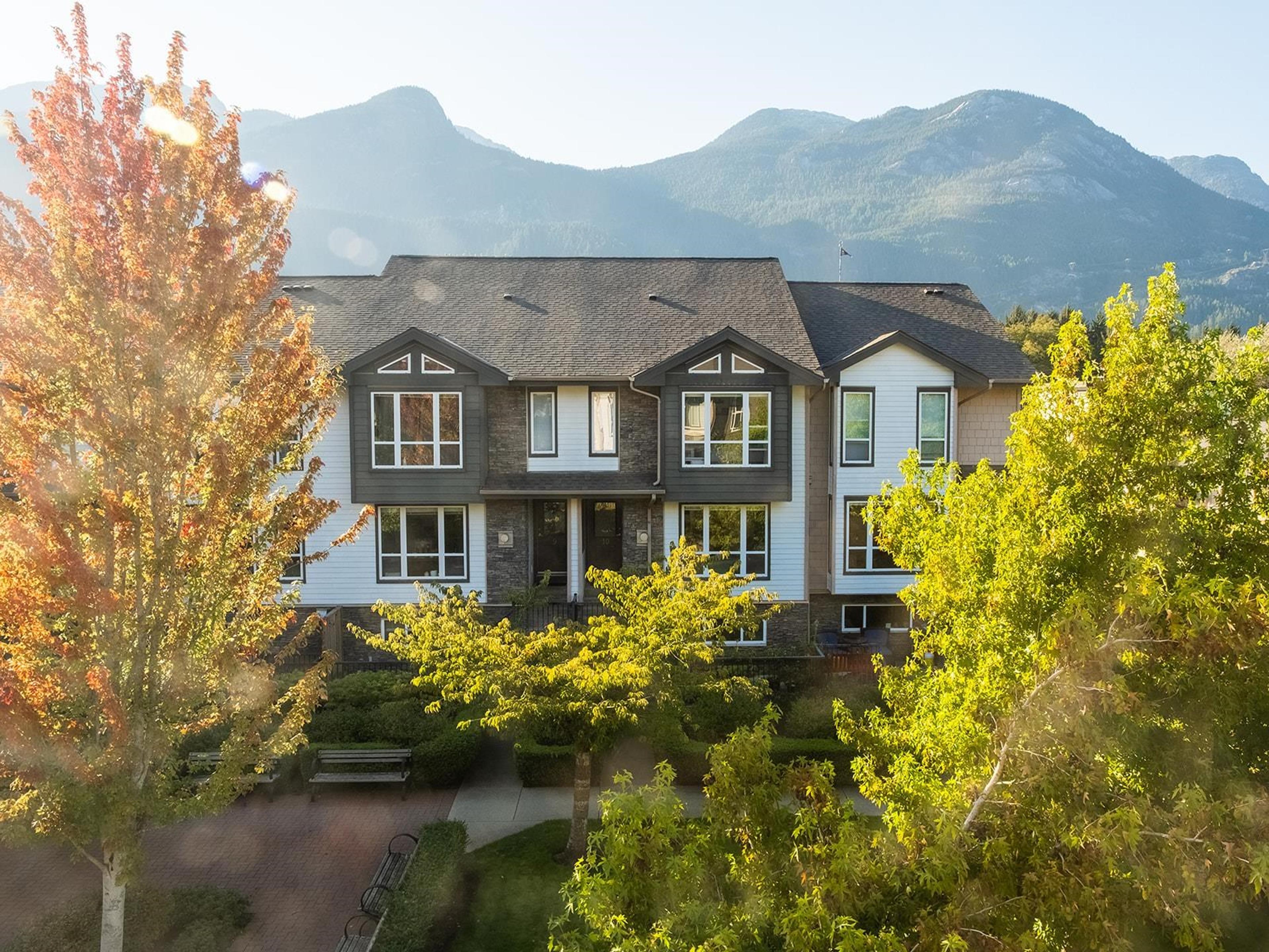 1261 Main Street, Squamish - Exteriors - Full Complex View - Photo 6