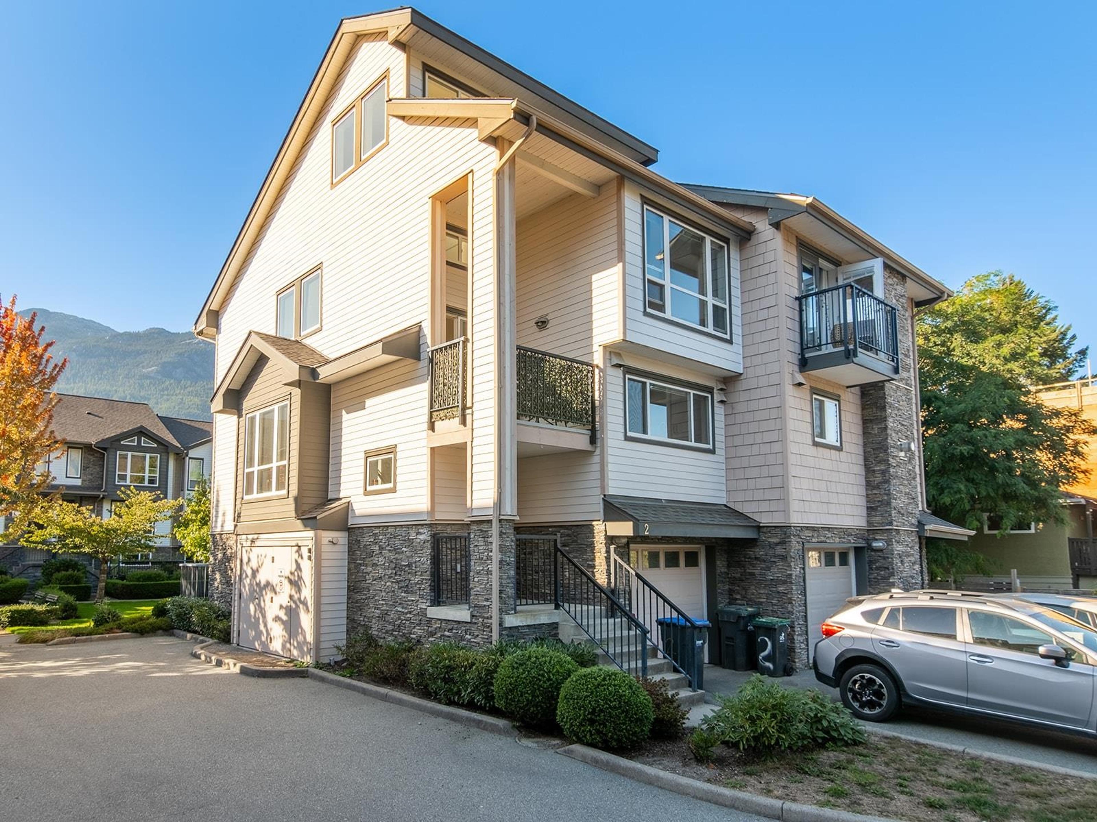 1261 Main Street, Squamish - Exteriors - Photo 8