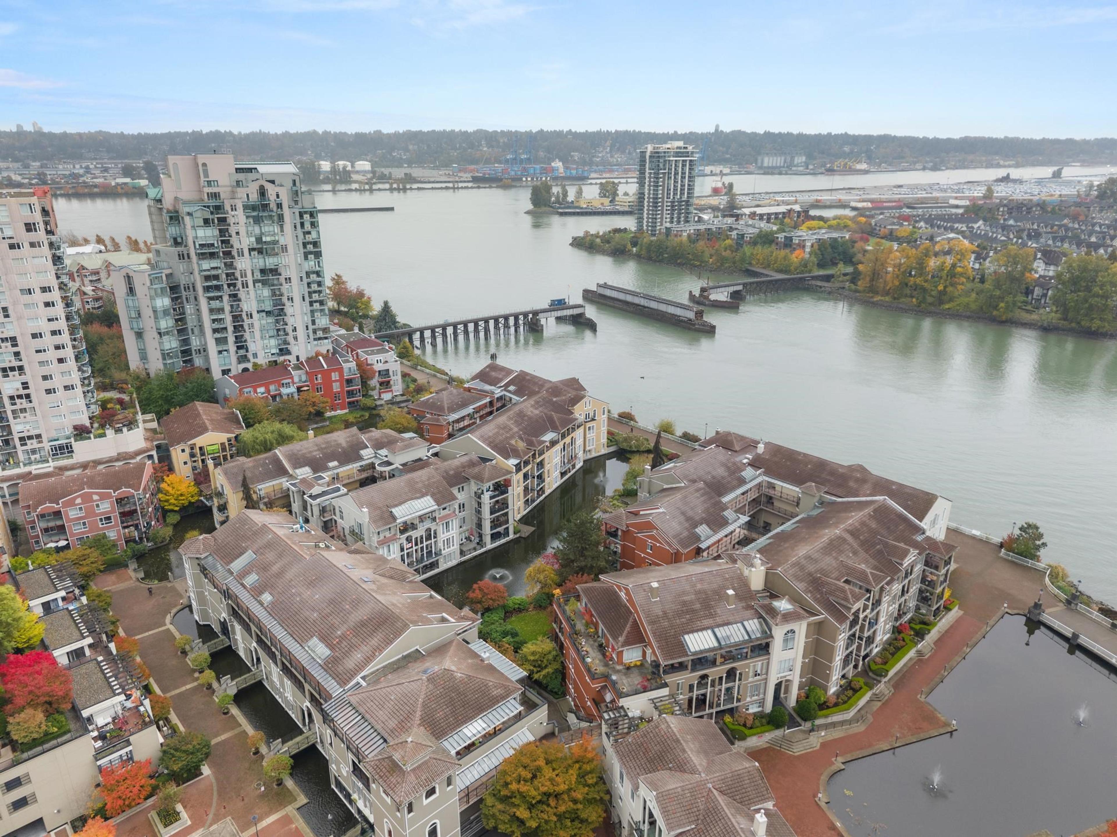 5 Renaissance Square, New Westminster - Exteriors - Full Complex View, Drone/Aerial View - Photo 3