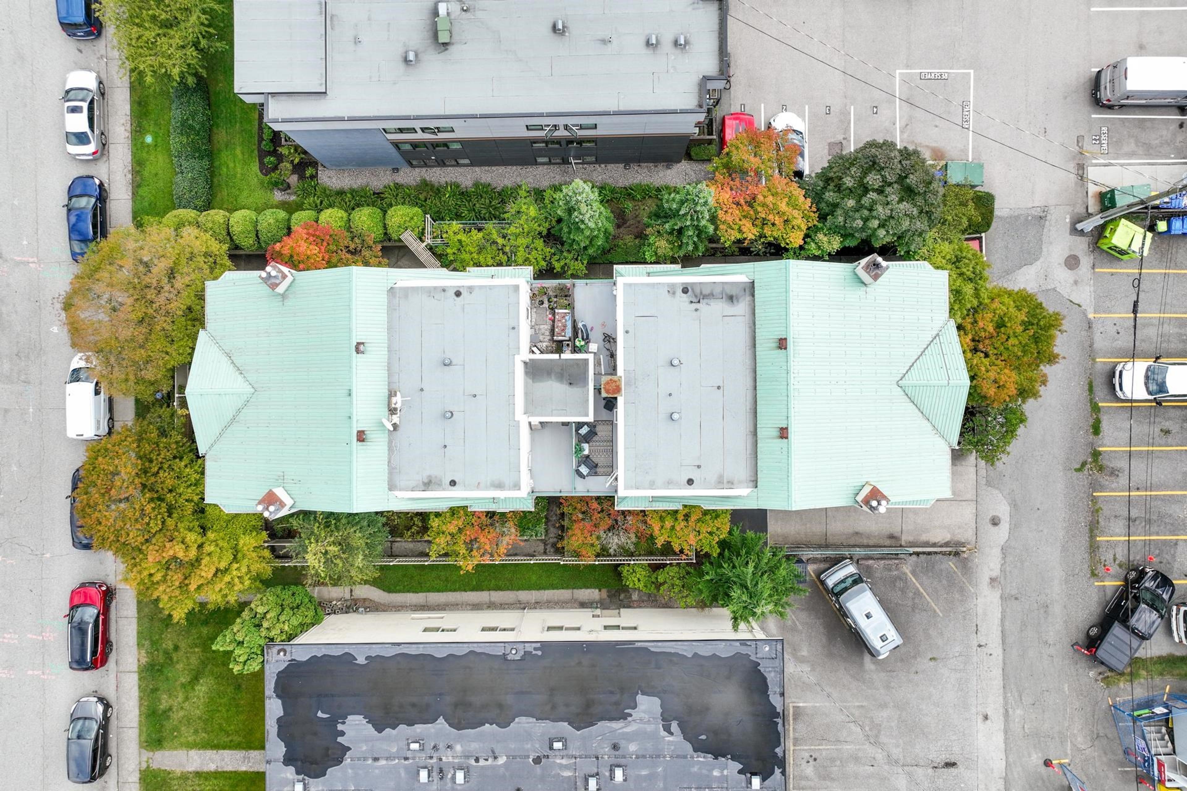 131 W 20th Street, North Vancouver - Exteriors - Drone/Aerial View - Photo 3