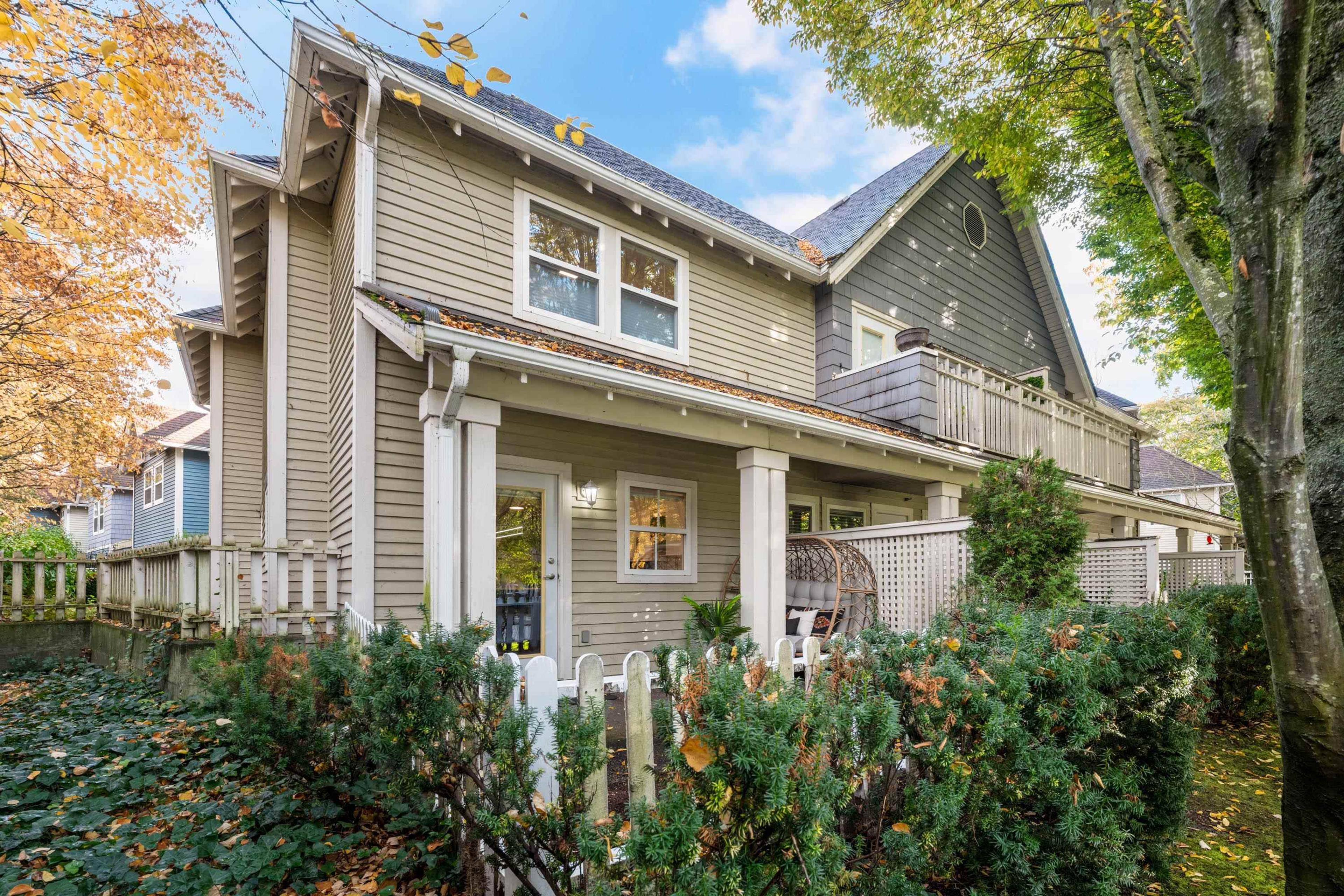 1706 56 Street, Delta - Exteriors - Photo 3