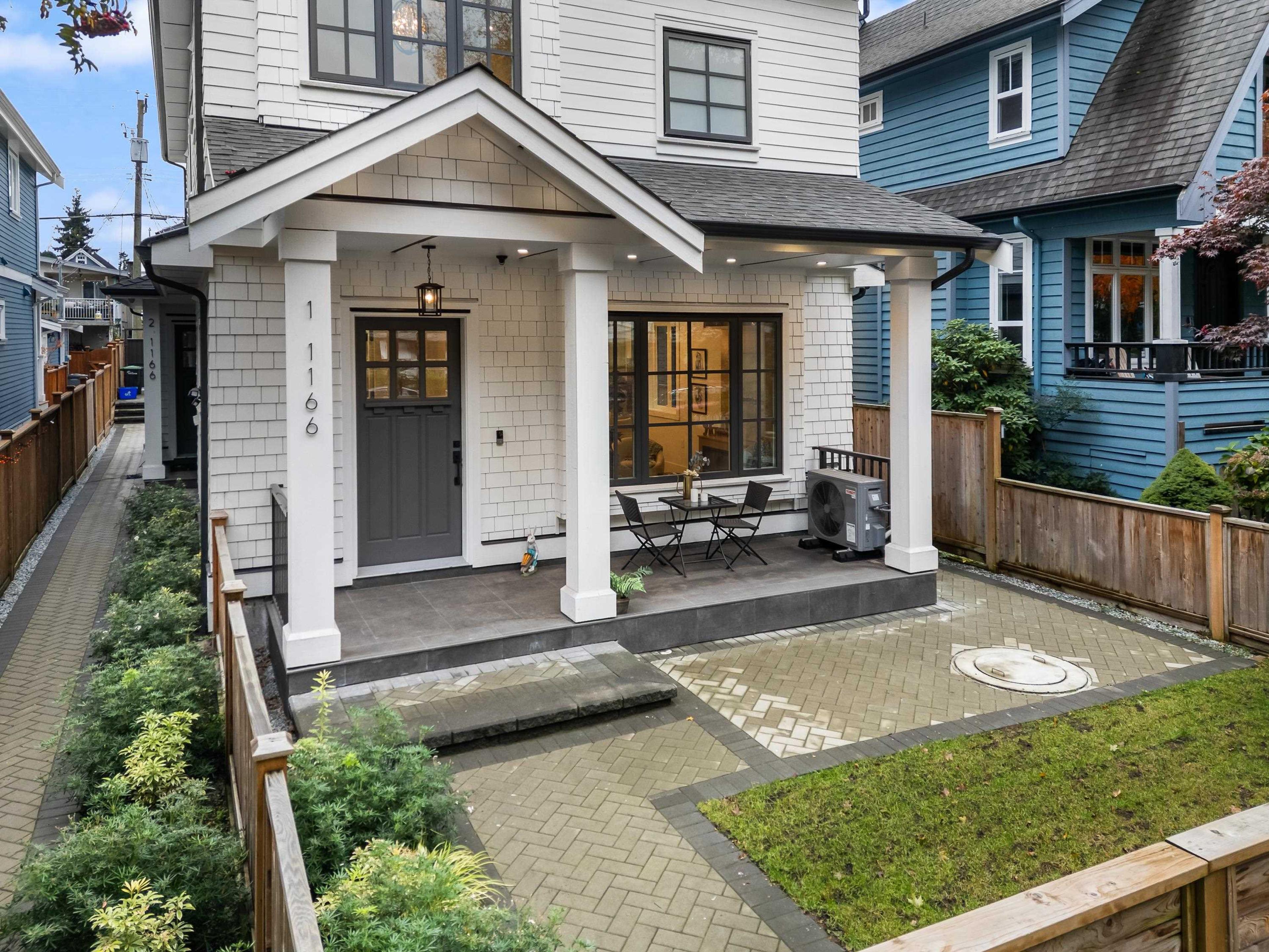 1166 E 11th Avenue, Vancouver - Exteriors - Photo 2