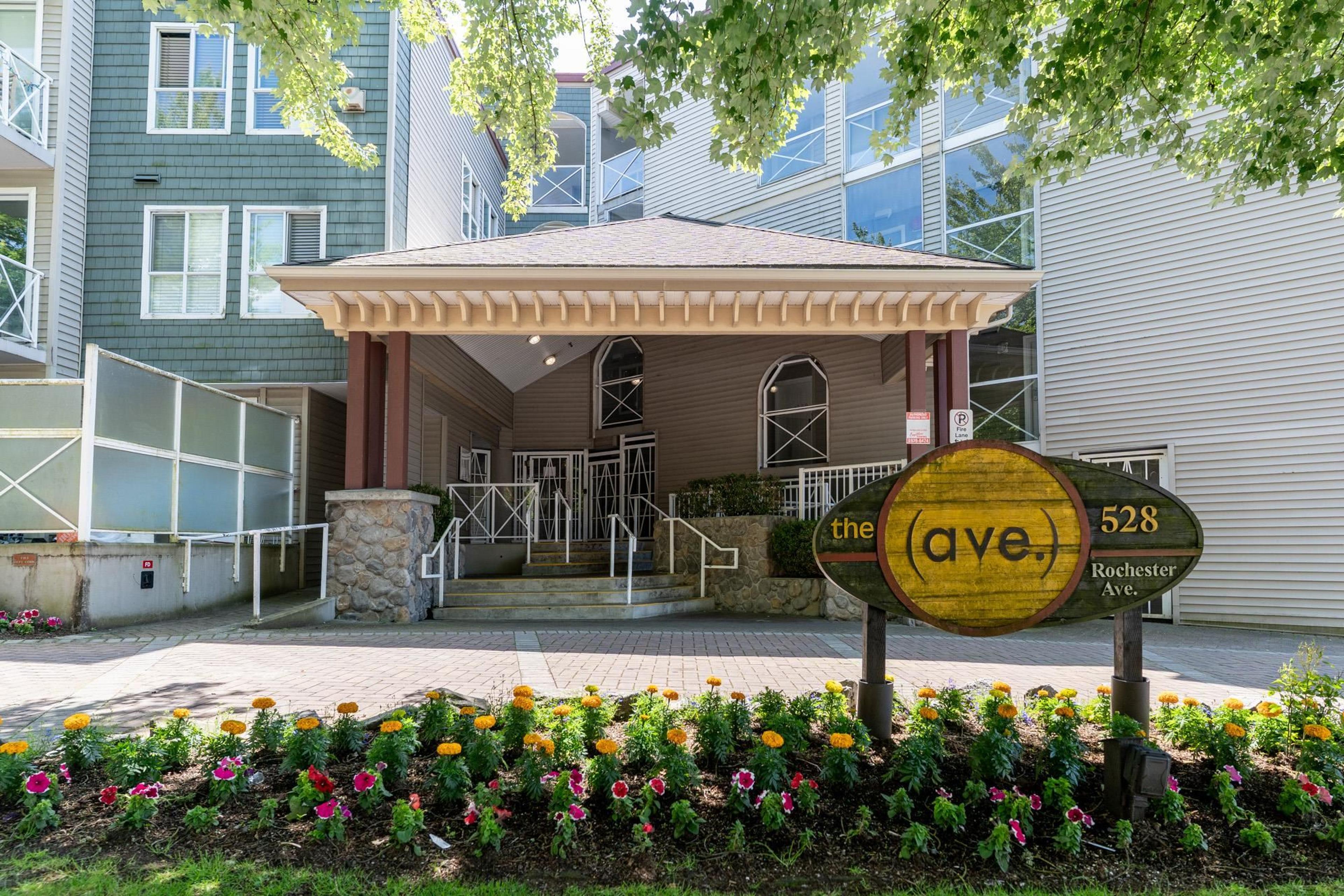 528 Rochester Avenue, Coquitlam - Exteriors - Photo 1