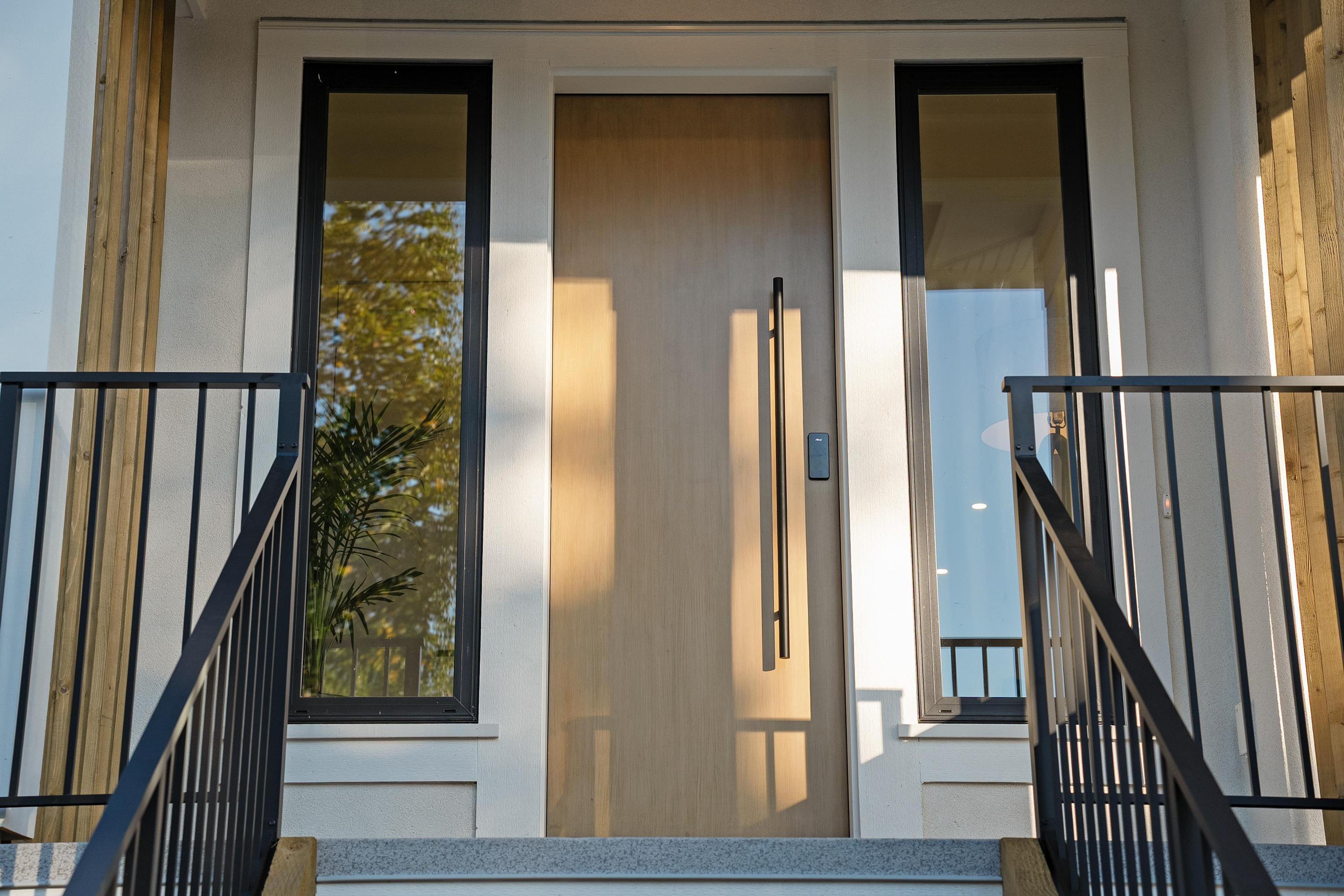 16243 10 Avenue, Surrey - Exteriors - Photo 1