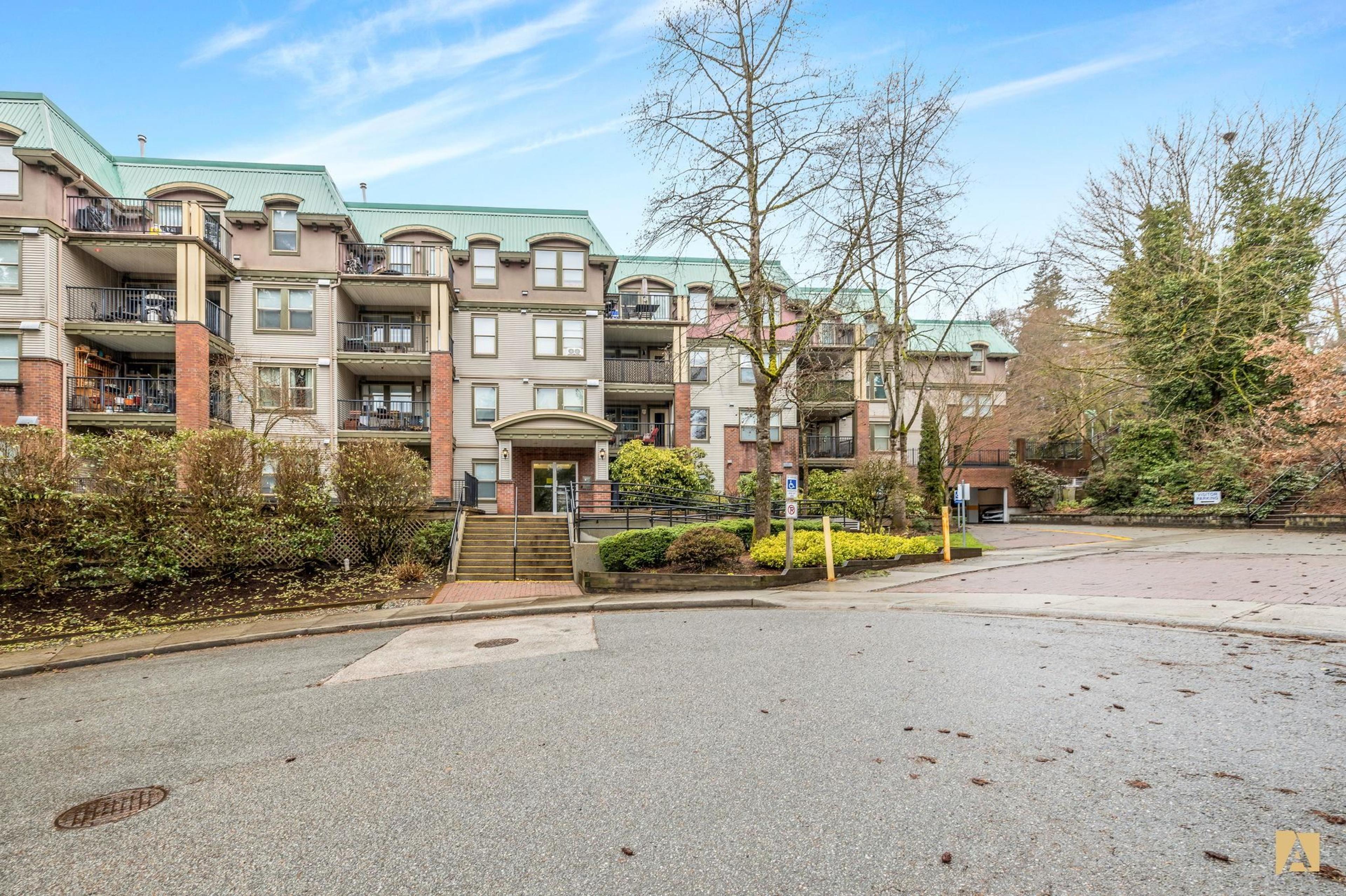 #415 1591 BOOTH AVENUE - Image 3