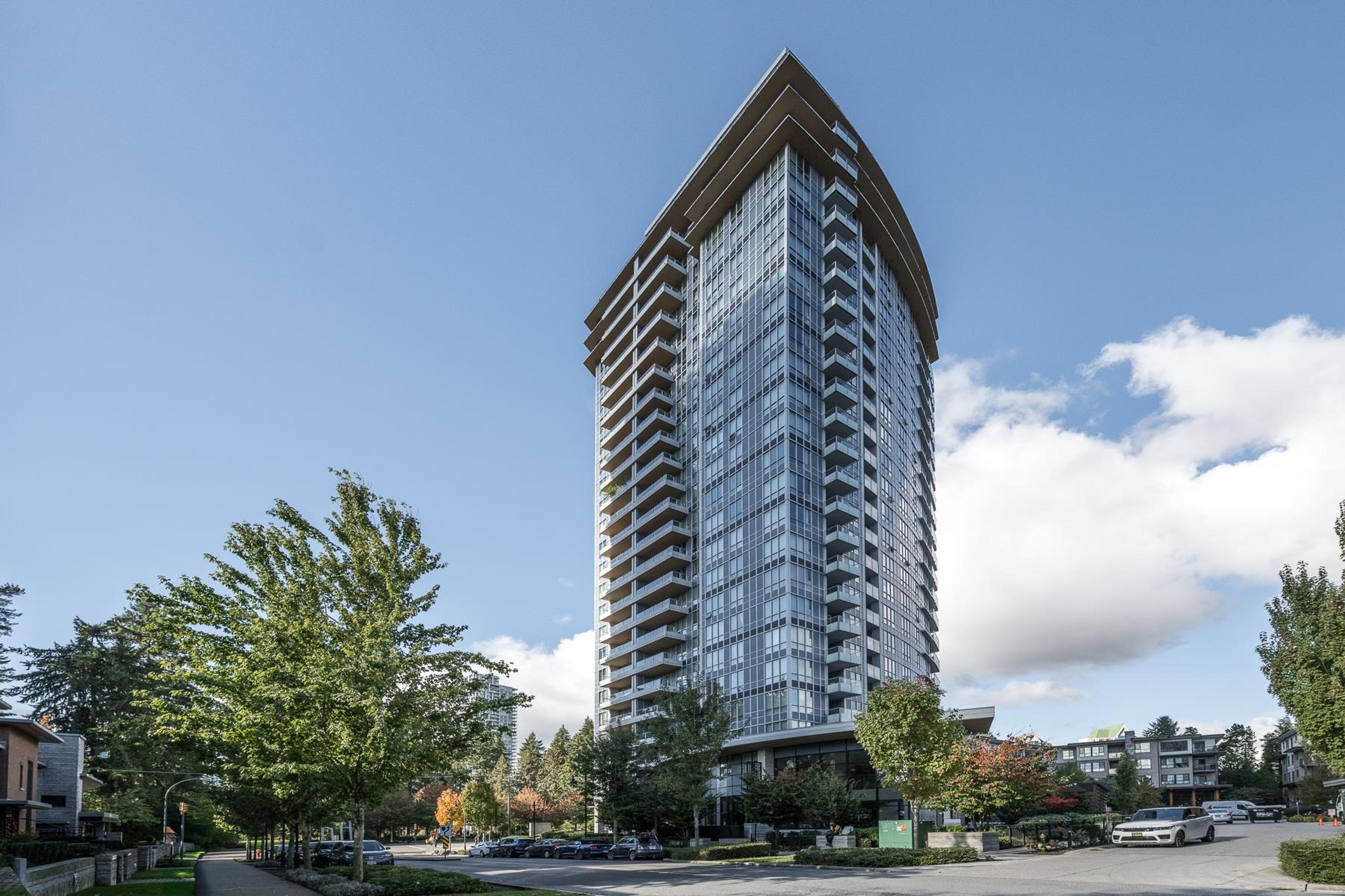 #1508 3093 WINDSOR GATE - Main Image