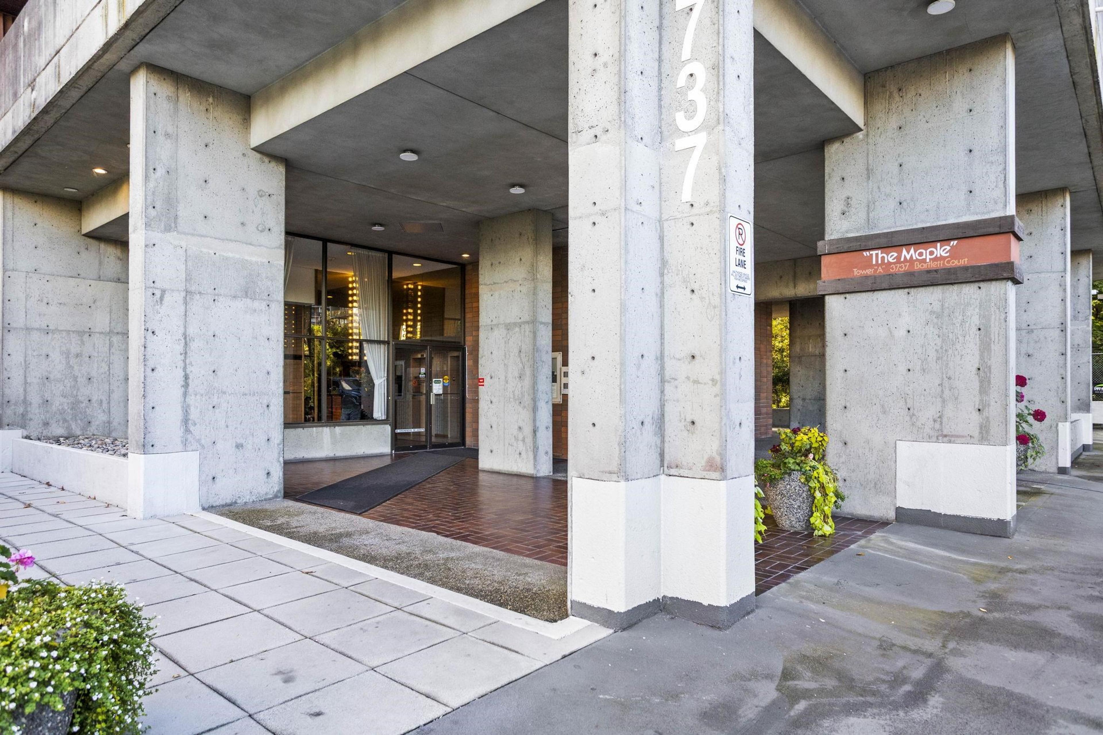 #1605 3737 BARTLETT COURT - Image 3