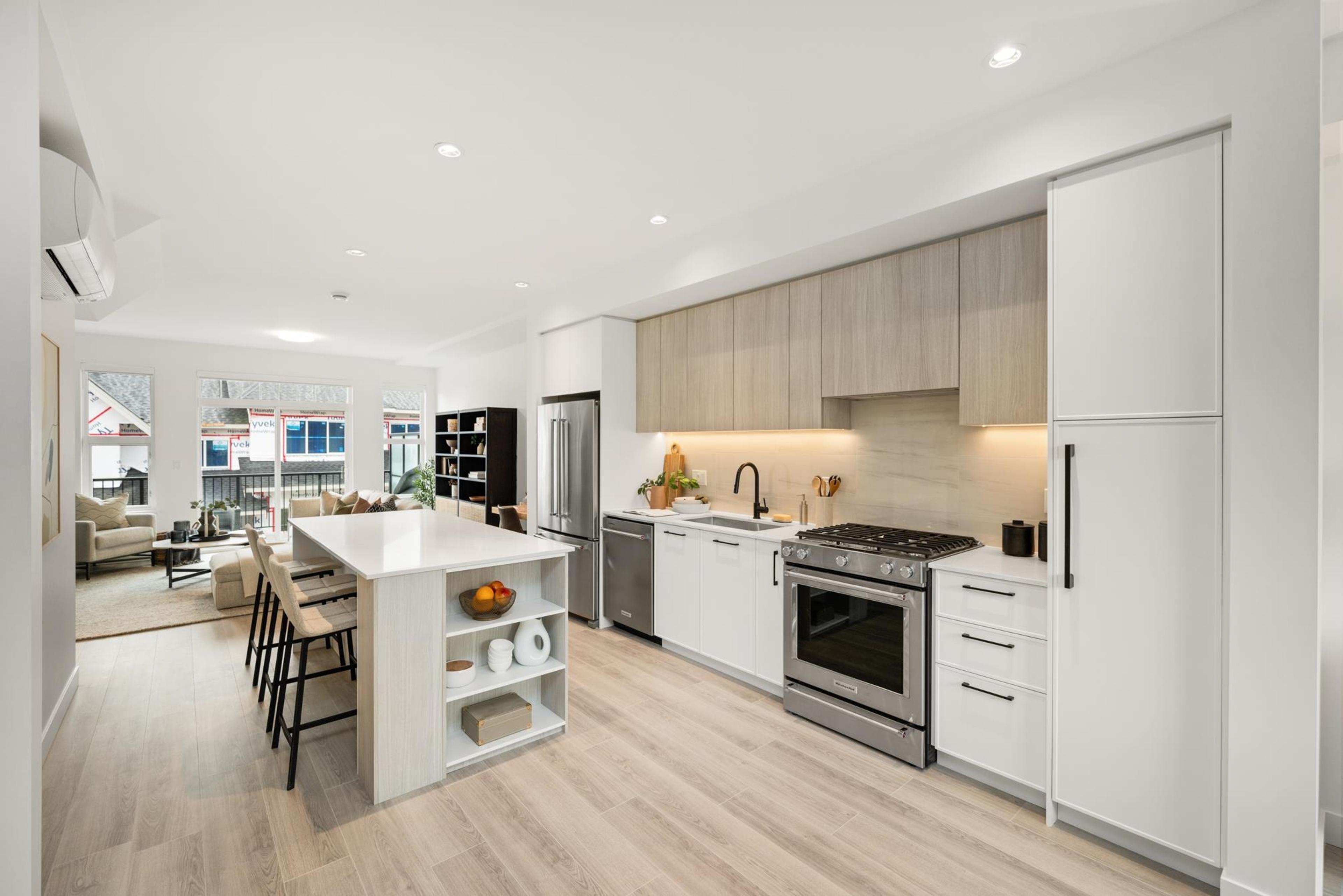 #110 3421 QUEENSTON AVENUE - Main Image