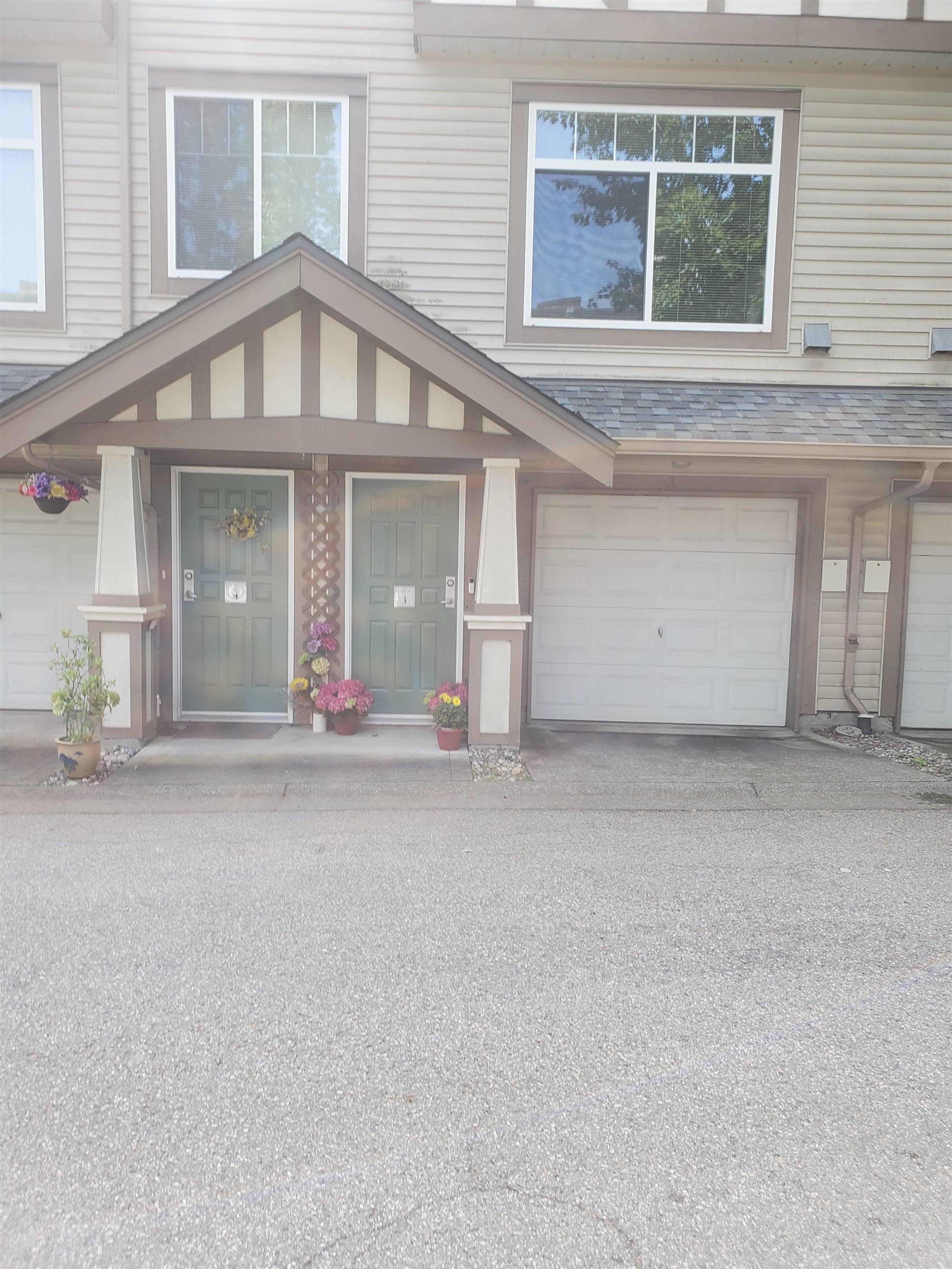 2678 King George Boulevard, Surrey - Exteriors - Photo 1