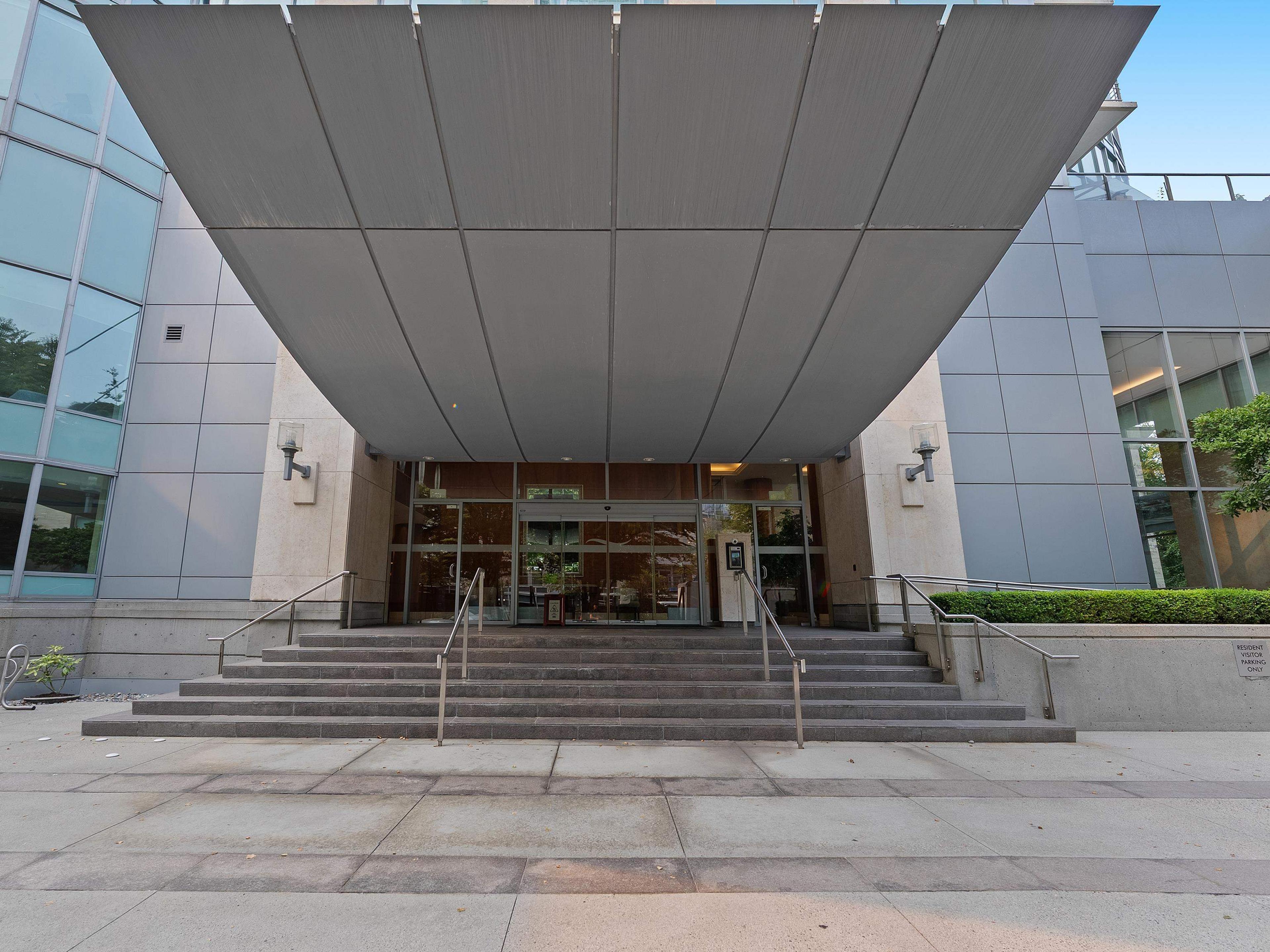 323 Jervis Street, Vancouver - Exteriors - Photo 2