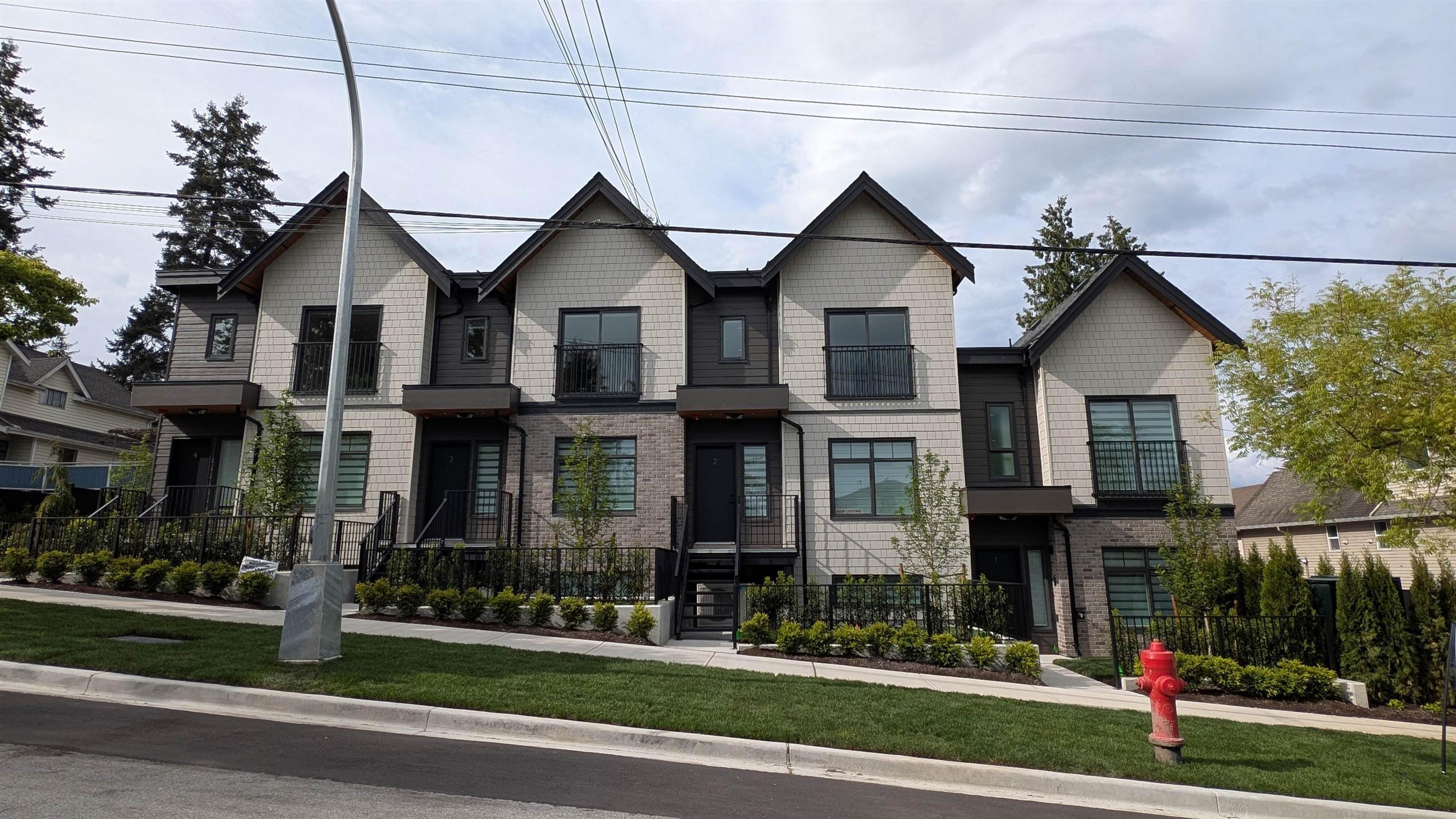 339 Keary Street, New Westminster - Exteriors - Full Complex View - Photo 3