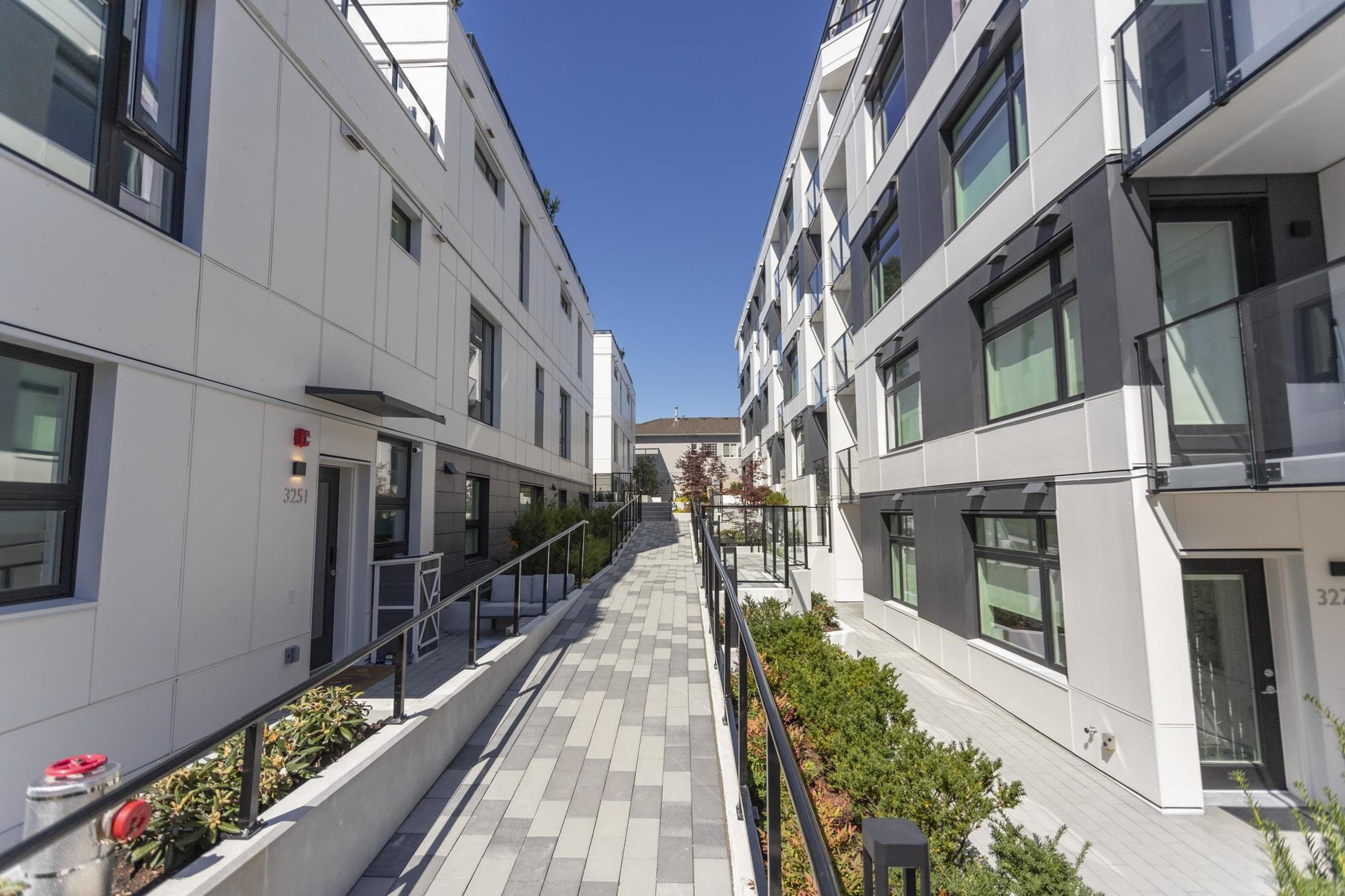 3264 Vanness Avenue, Vancouver - Exteriors - Full Complex View - Photo 5