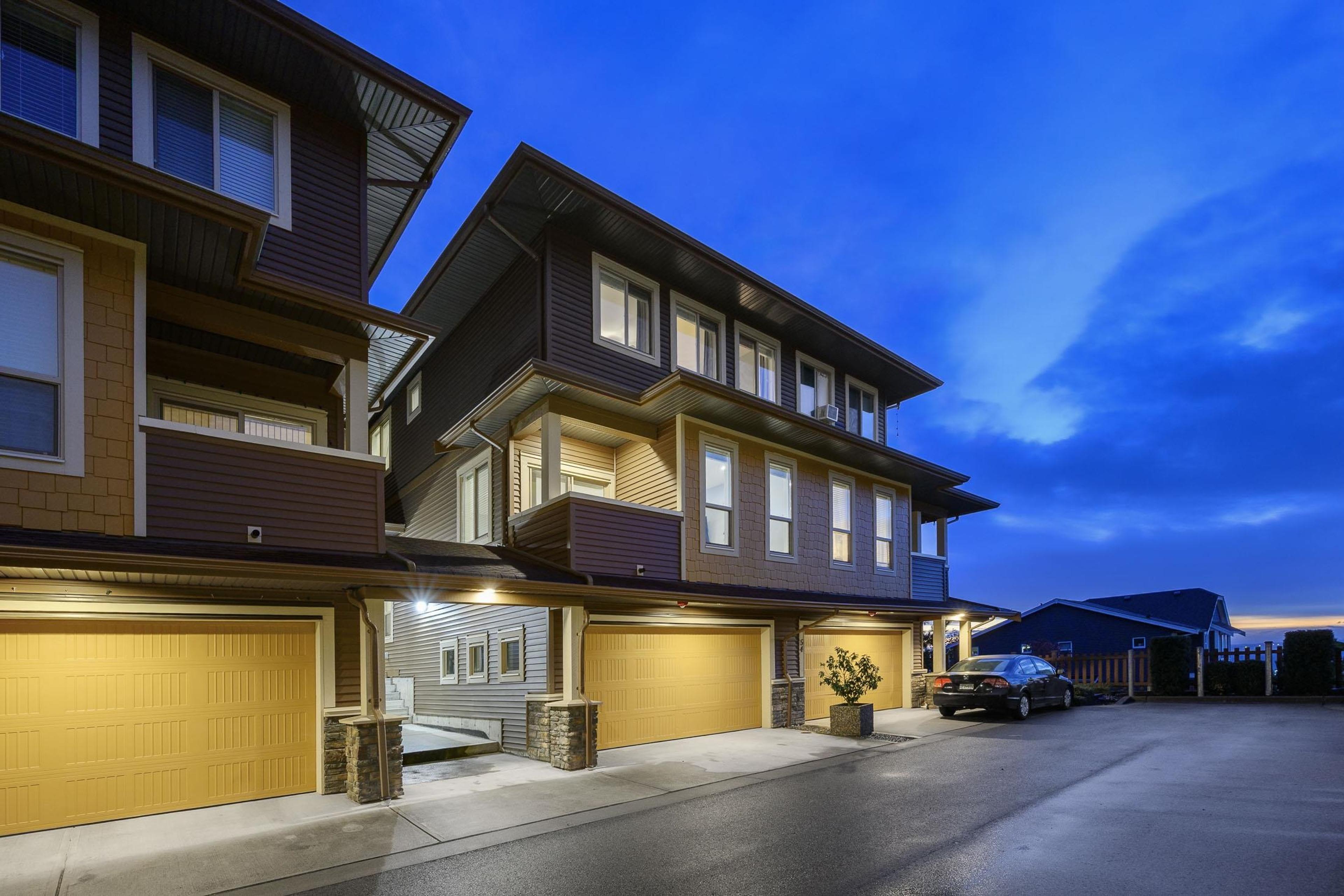 10480 248 Street, Maple Ridge - Exteriors - Full Complex View - Photo 1