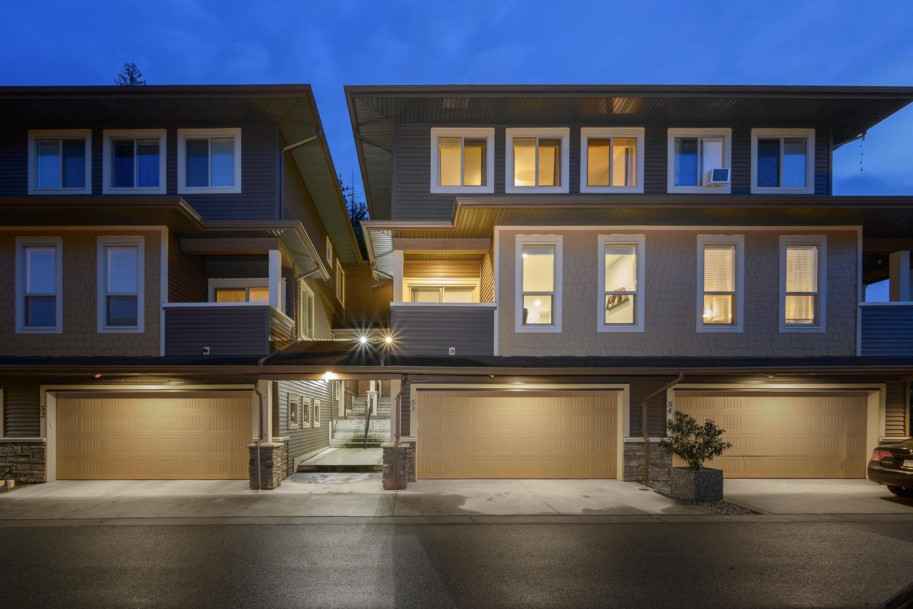 10480 248 Street, Maple Ridge - Exteriors - Full Complex View - Photo 2