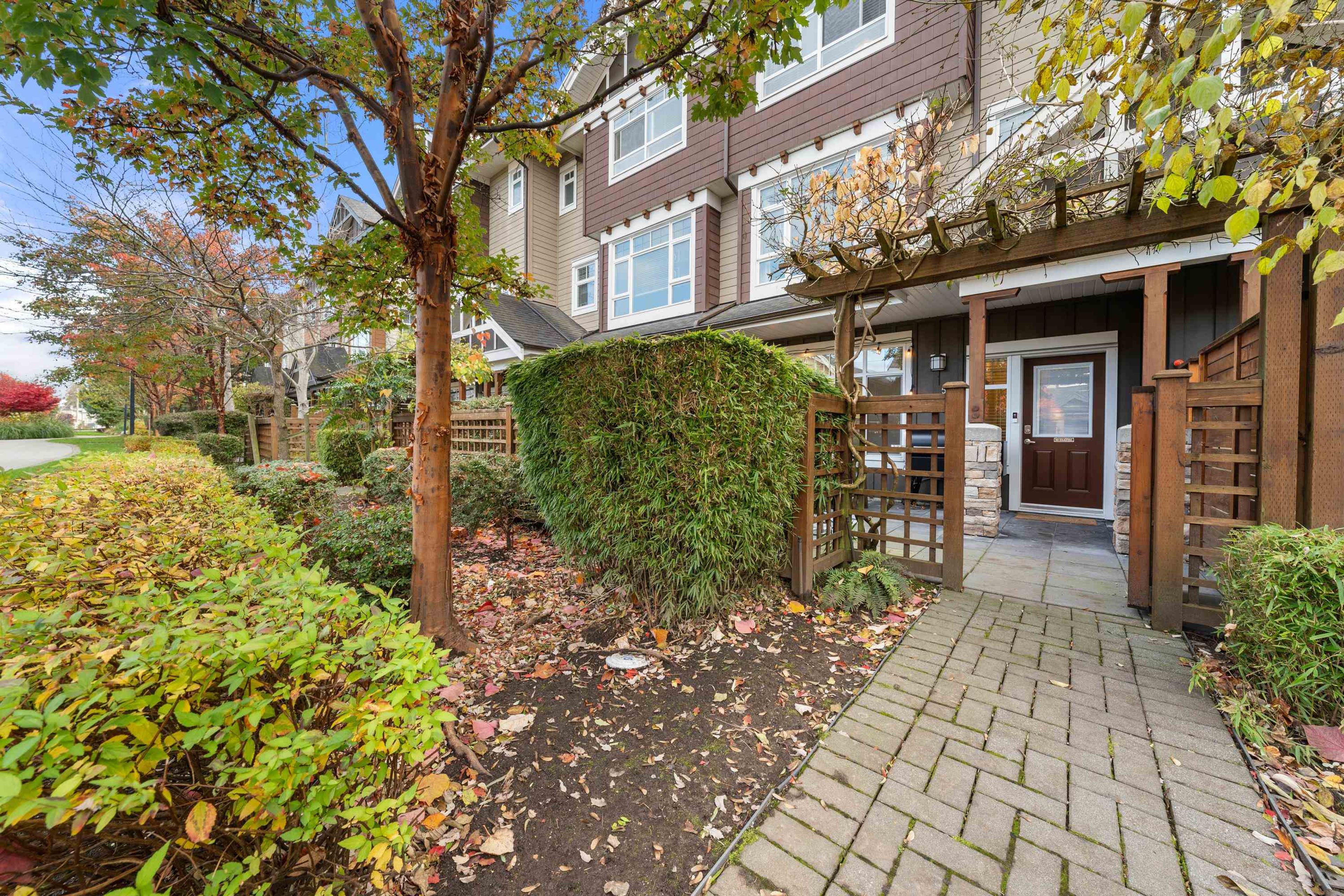 2979 156 Street, Surrey - Exteriors - Photo 3