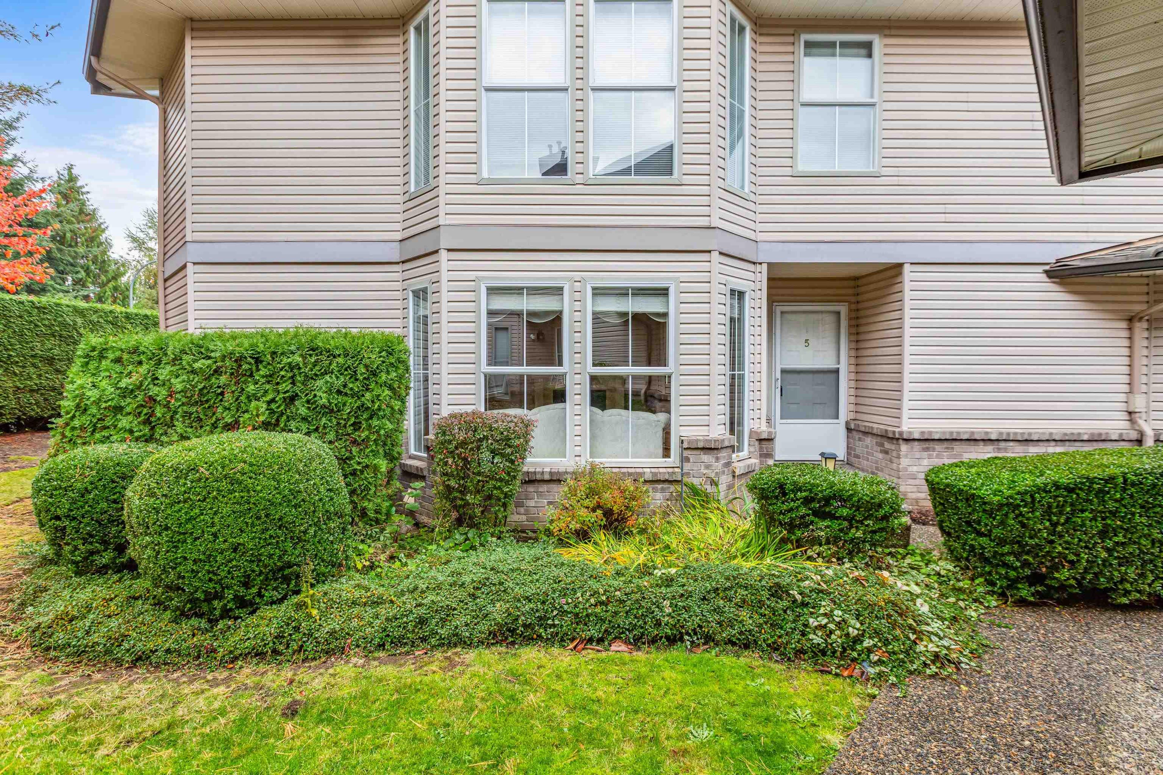 19060 Ford Road, Pitt Meadows - Exteriors - Photo 8