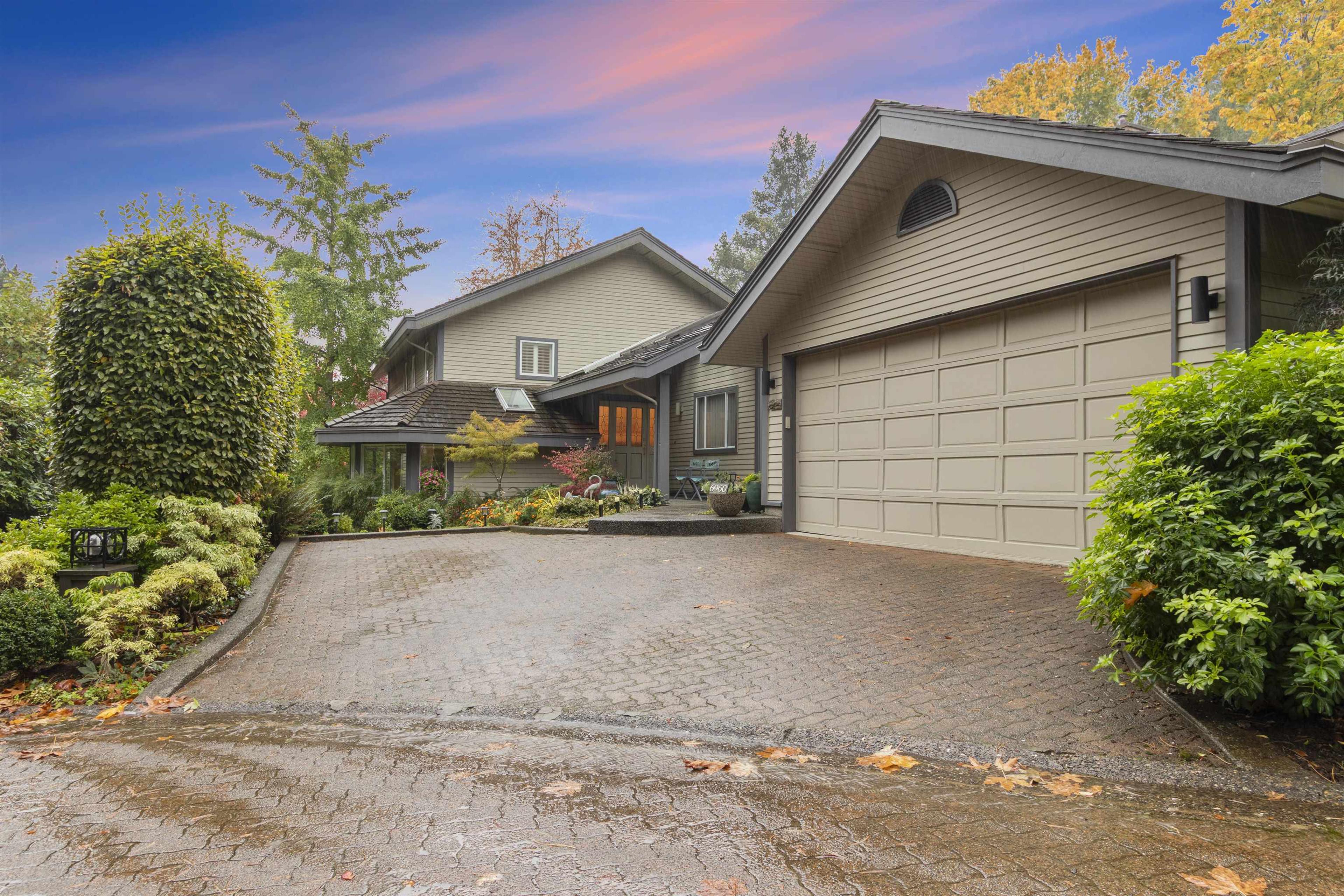 6755 Dufferin Avenue, West Vancouver - Exteriors - Photo 2