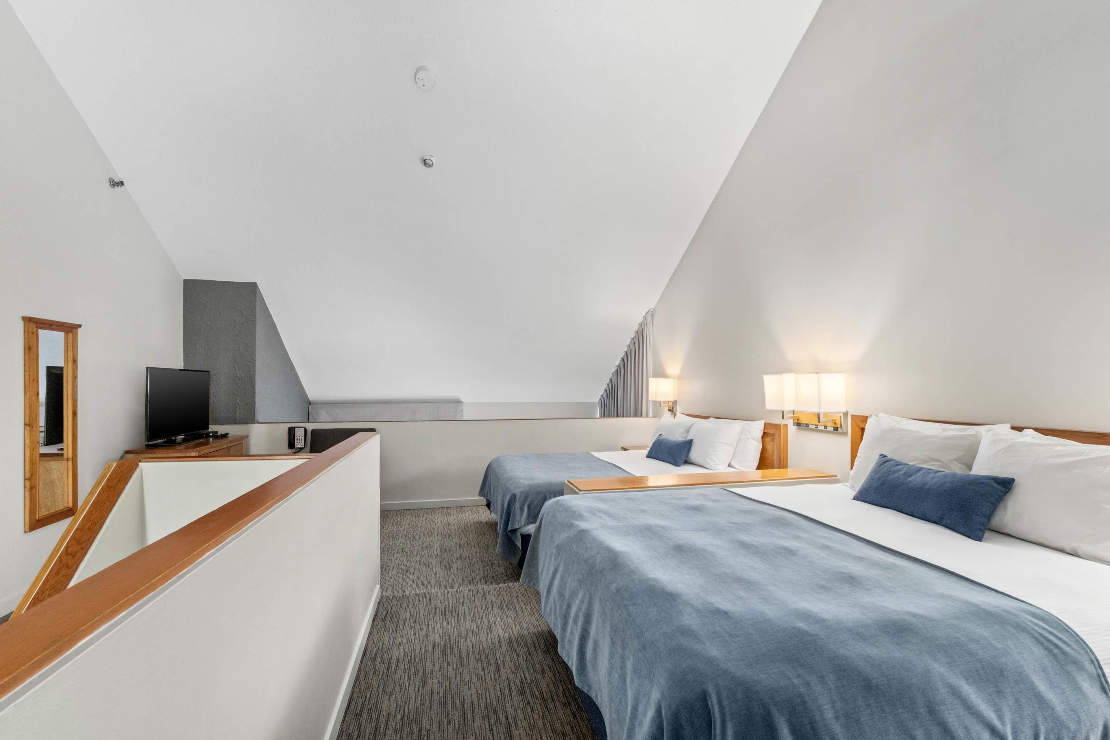 #202 4420 SUNDIAL PLACE - Image 3