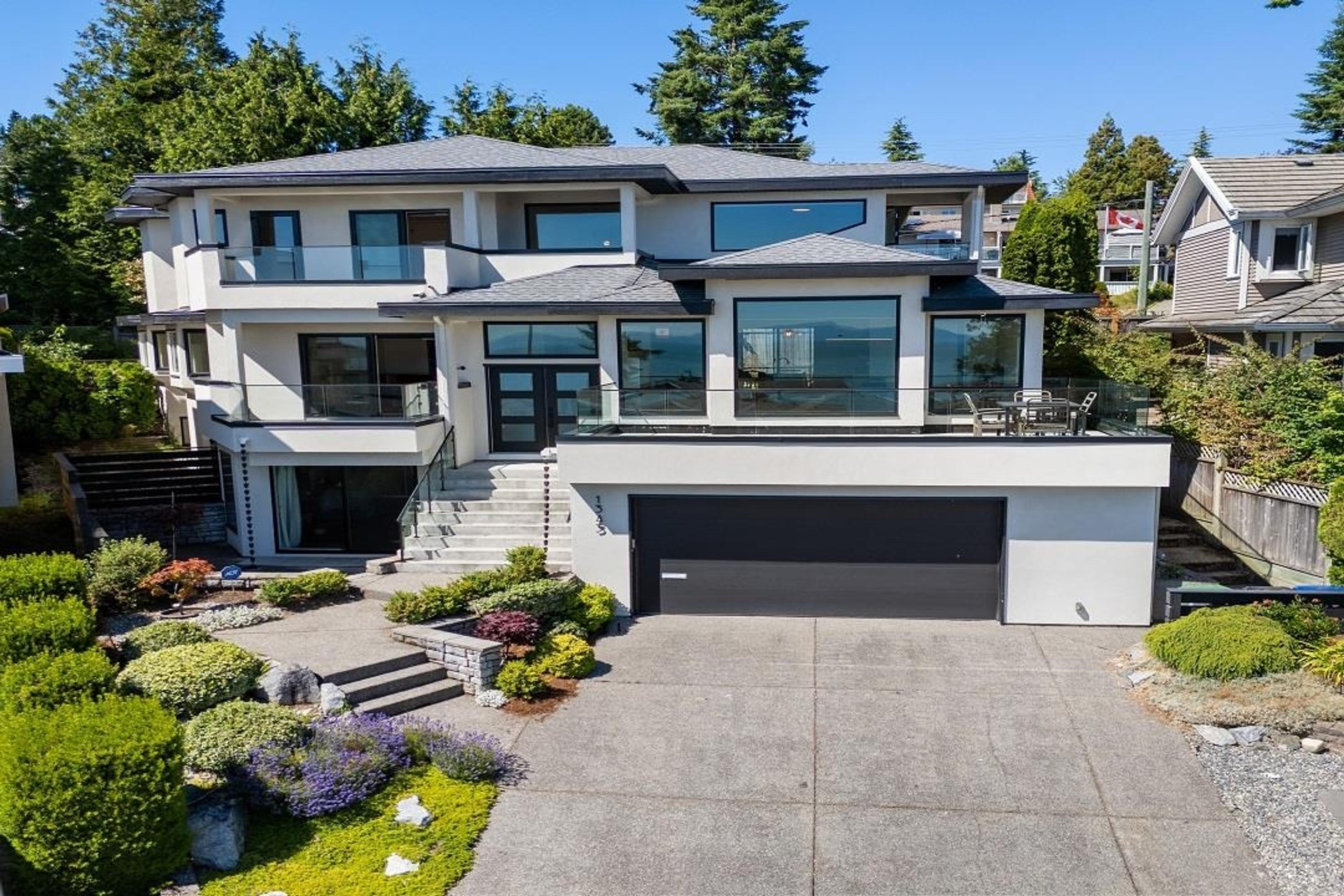 1343 132b Street, Surrey - Exteriors - Photo 1