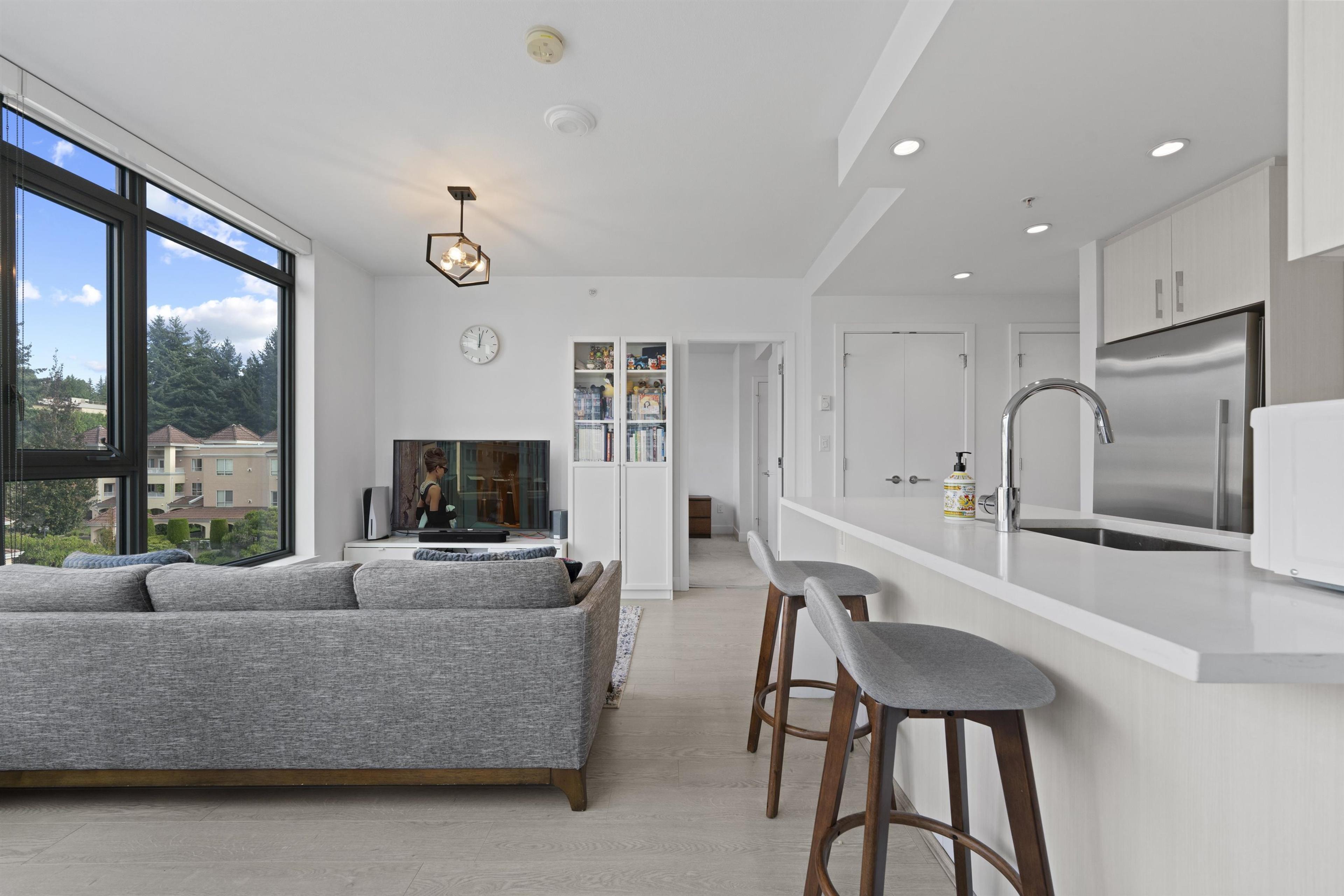 #404 518 WHITING WAY - Image 2