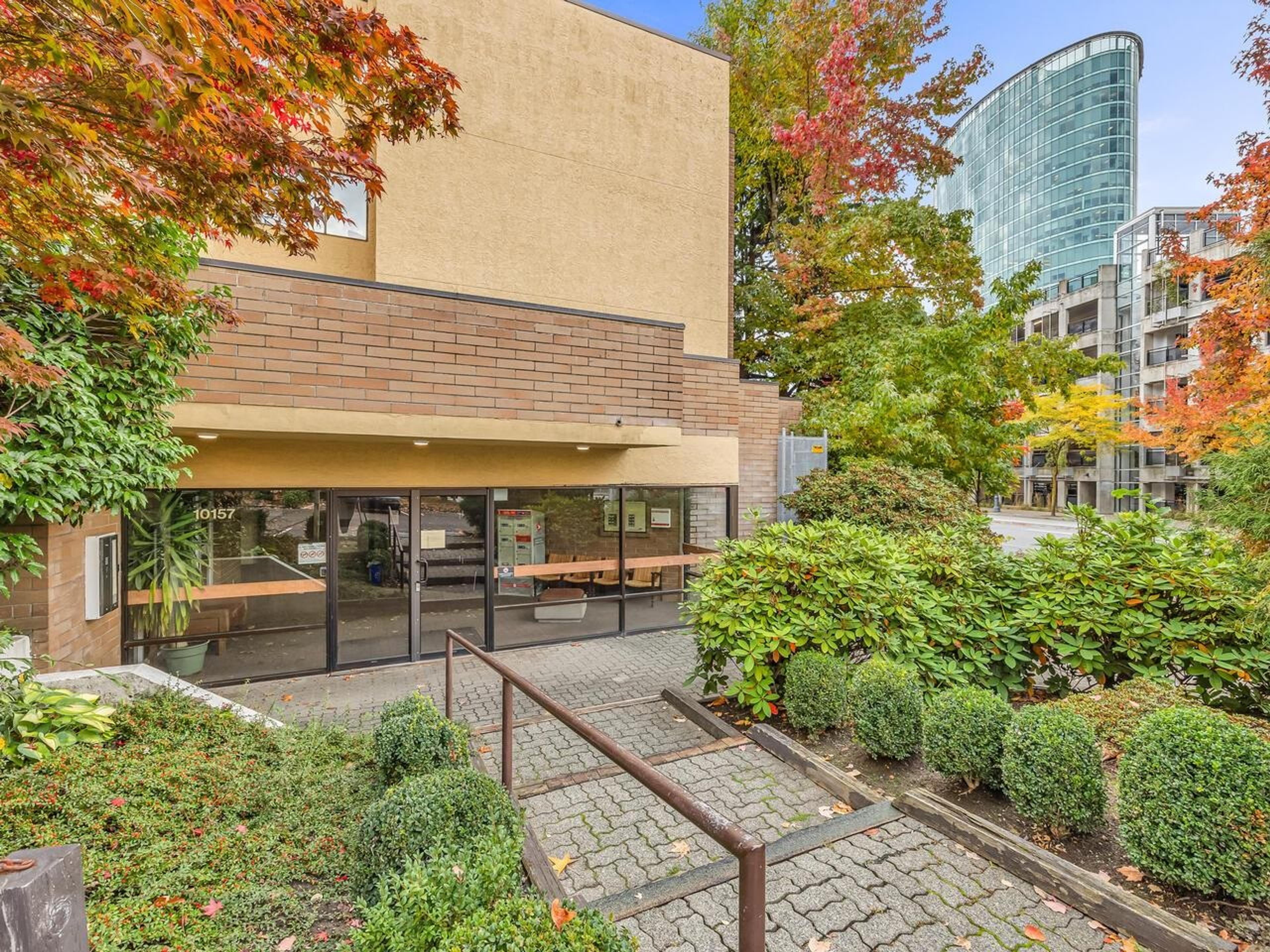 10157 University Drive, Surrey - Exteriors - Photo 1