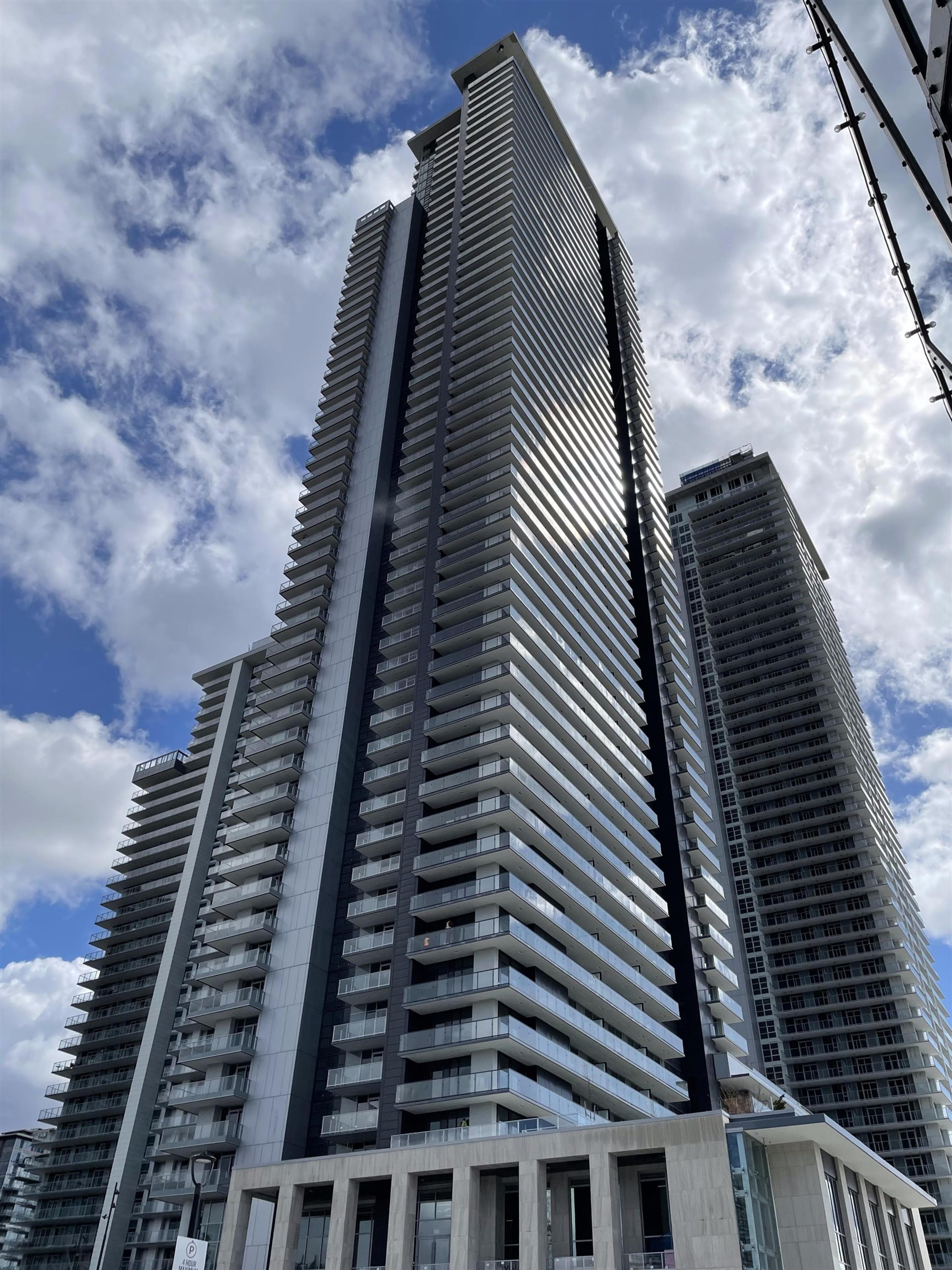 #3705 3809 EVERGREEN PLACE - Main Image