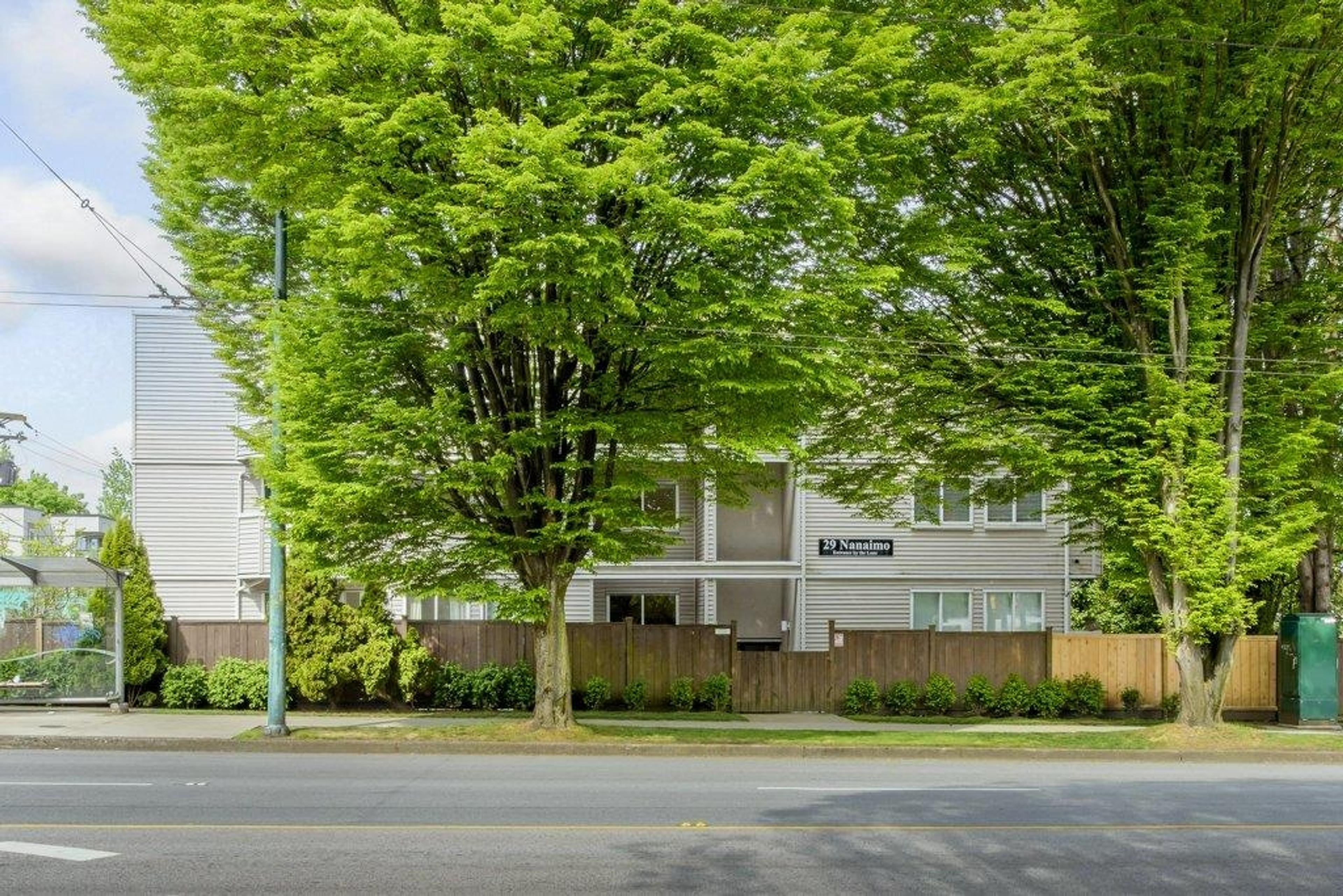 29 Nanaimo Street, Vancouver - Exteriors - Photo 1